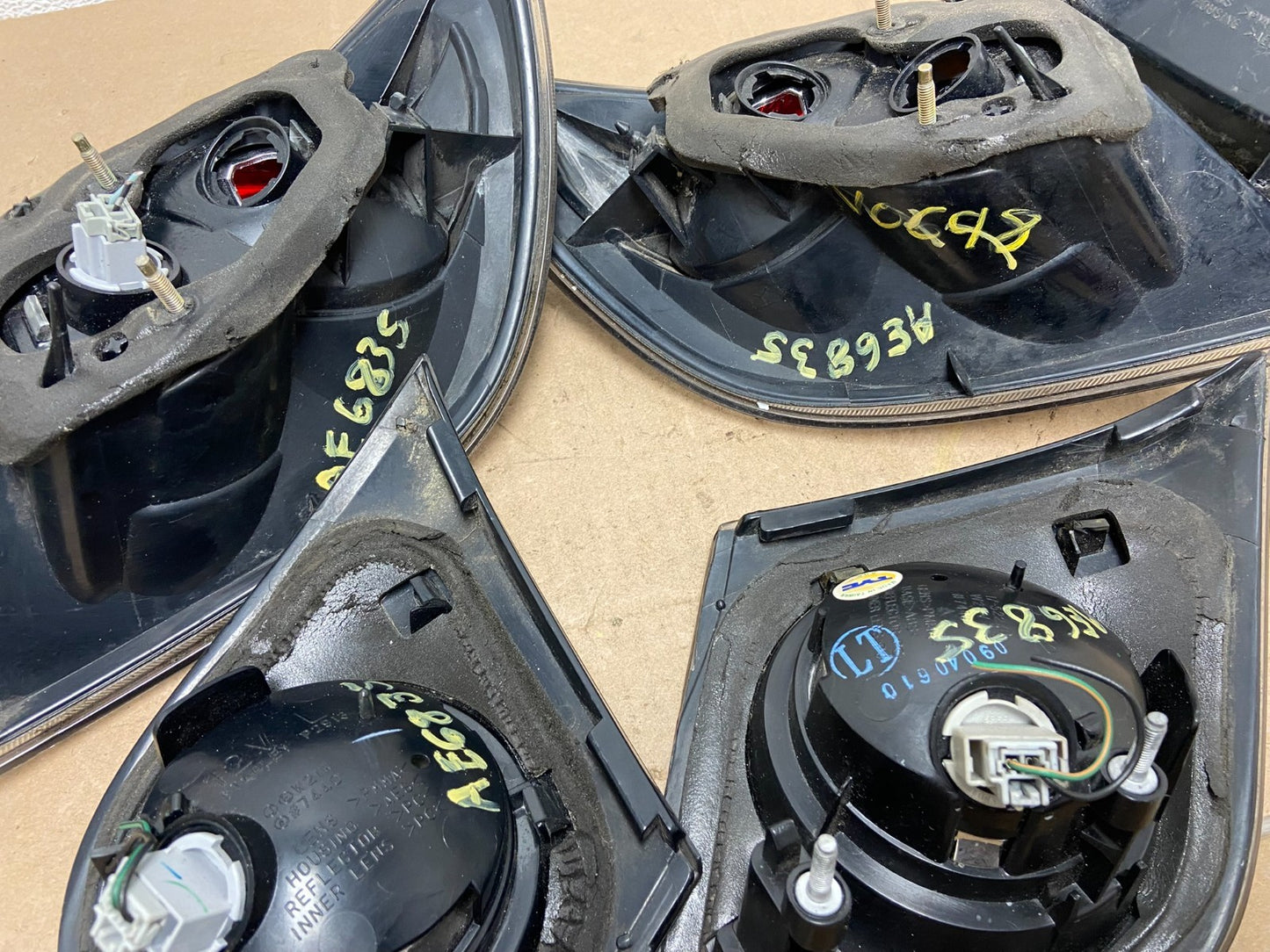 2004 2005 2006 Mazda 3 Hatchback Left+Right Side Tail Lights AE6835 DW9