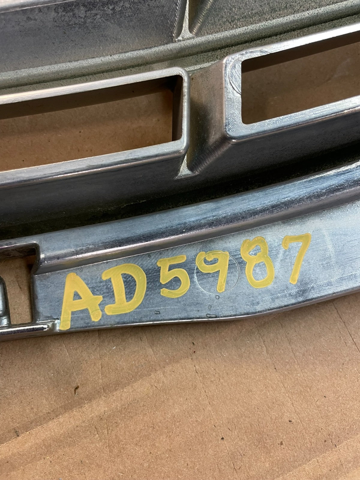 2010 to 2012 Lincoln Mkz Left Driver LH Grill Grille AD5987 DG5