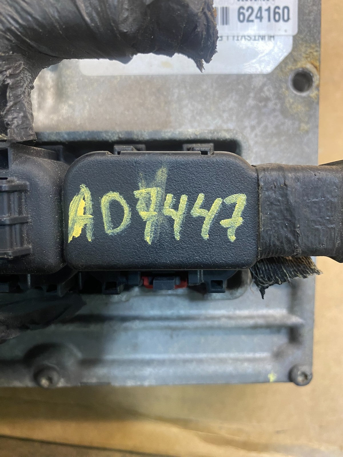 2002 Dodge Intrepid Concorde Engine Computer Control Module ECU AD7447 DG3
