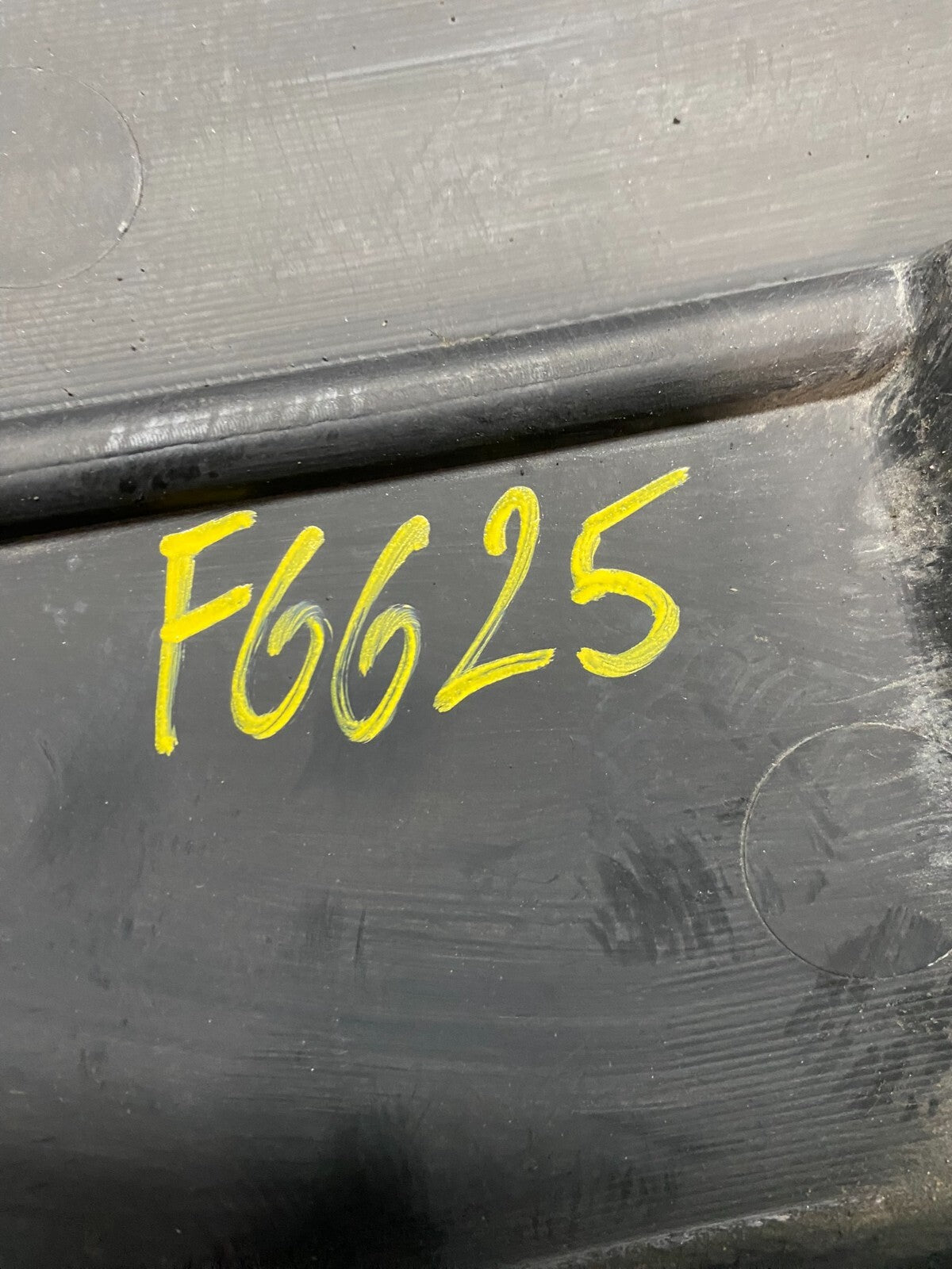 2006 to 2008 Honda Pilot Engine Cover Trim Bezel 17121-PVJ-A01 OEM F6625 DG19