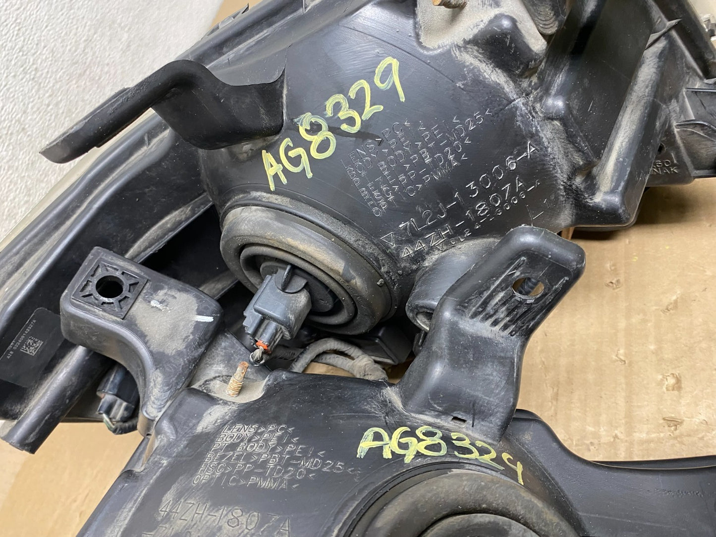 2006 2007 2008 2009 2010 Ford Explorer Left+Right Set Headlights AG8329 DW12