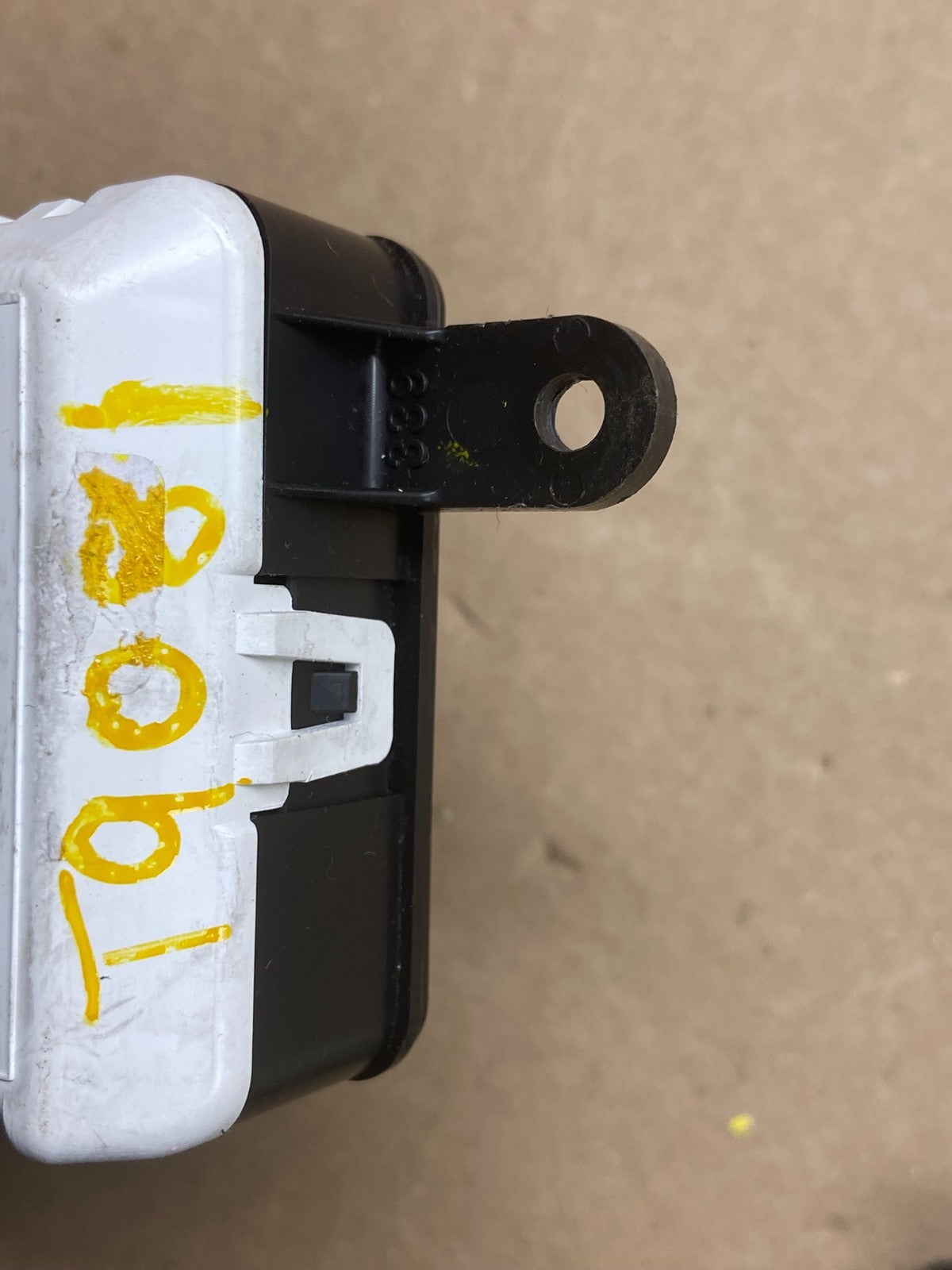 2006 to 2007 Subaru Tribeca Right Information Security Display Screen T9081 DG6