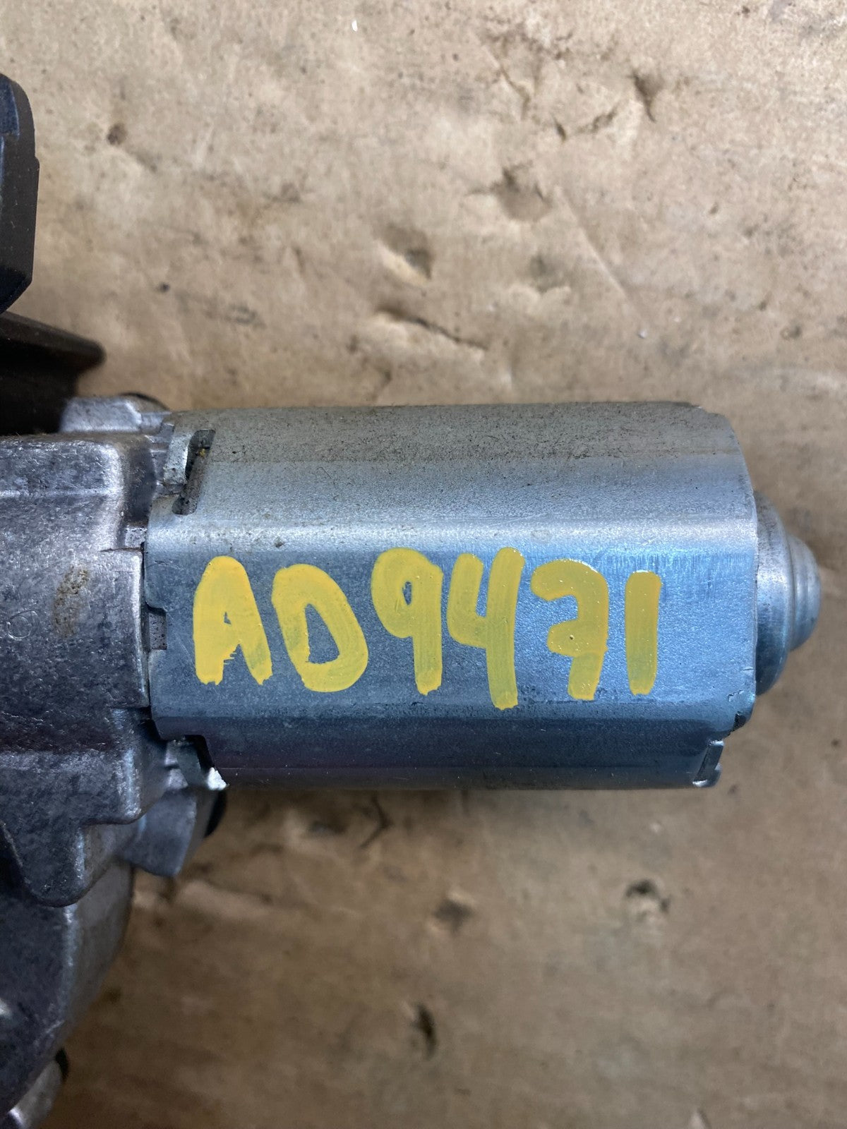 2010 to 2014 Volkswagen Golf Rear Windshield Wiper Motor ad9471 DG7