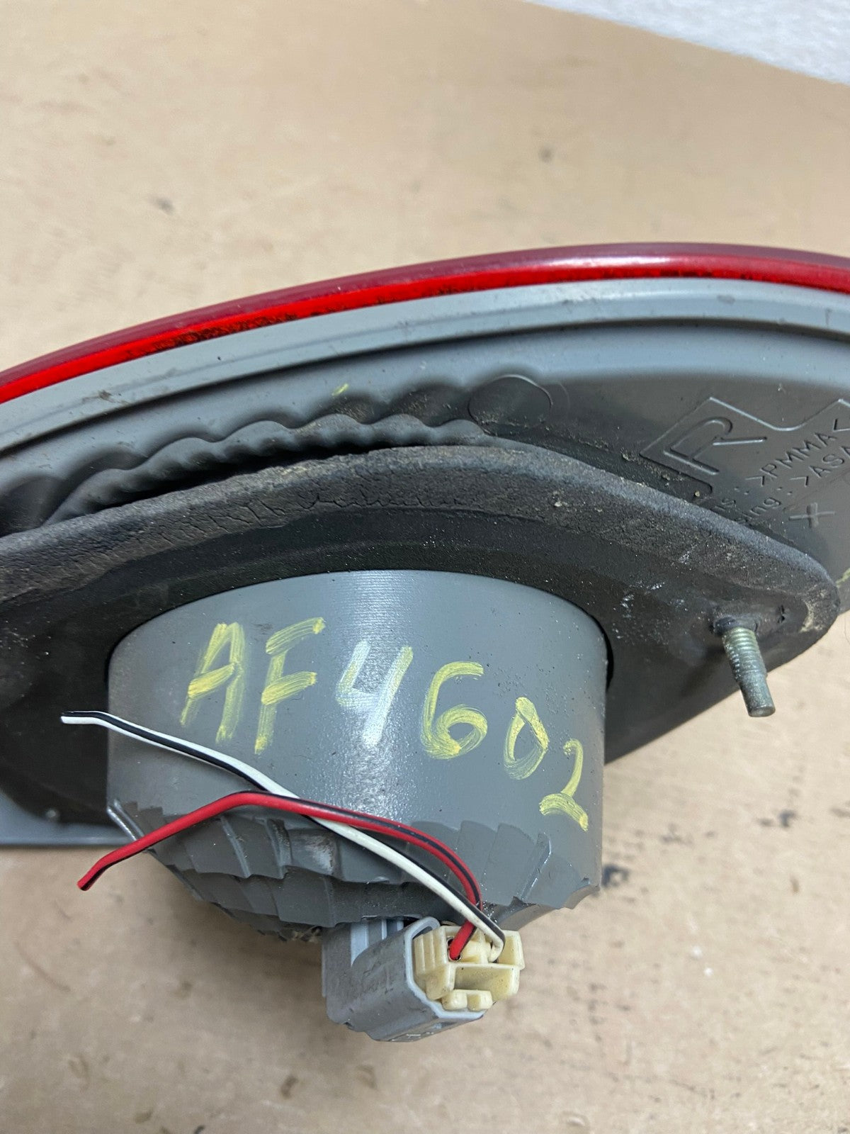 2003-2008 Toyota Corolla Inner Passenger Right RH Side Tail Light AF4602 LK5