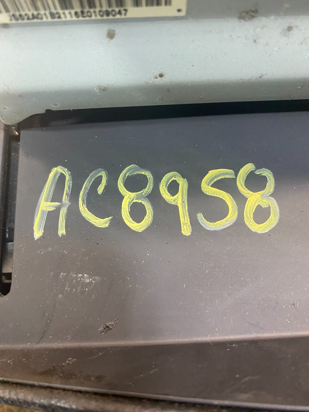 2008 to 2012 Cadillac SRX CTS Audio Radio Screen Display Player AC8958 DG7