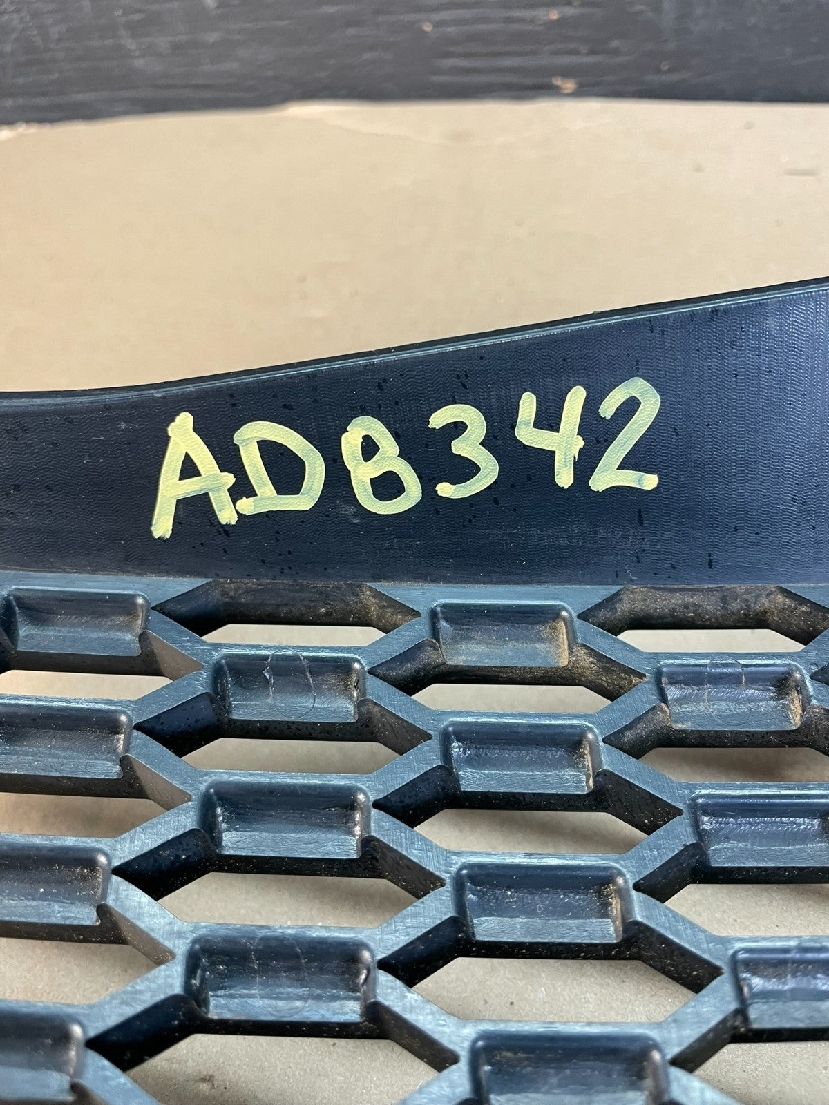 2011 to 2020 Dodge Grand Caravan Front Upper Grill Grille AD8342 DG5