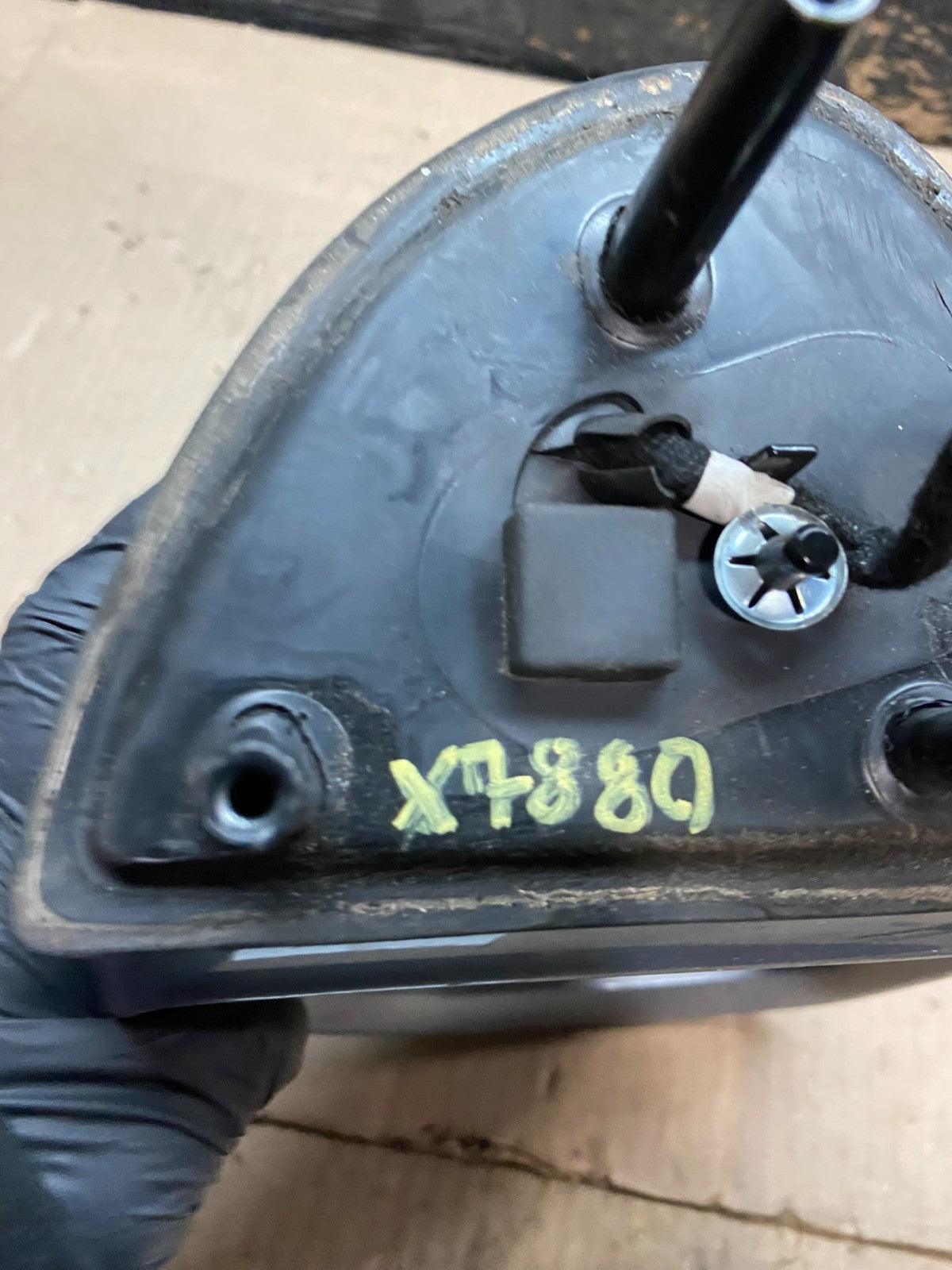 2006 2007 2008 Mercedes ML Left Driver LH Side Mirror OEM X7880 DG12