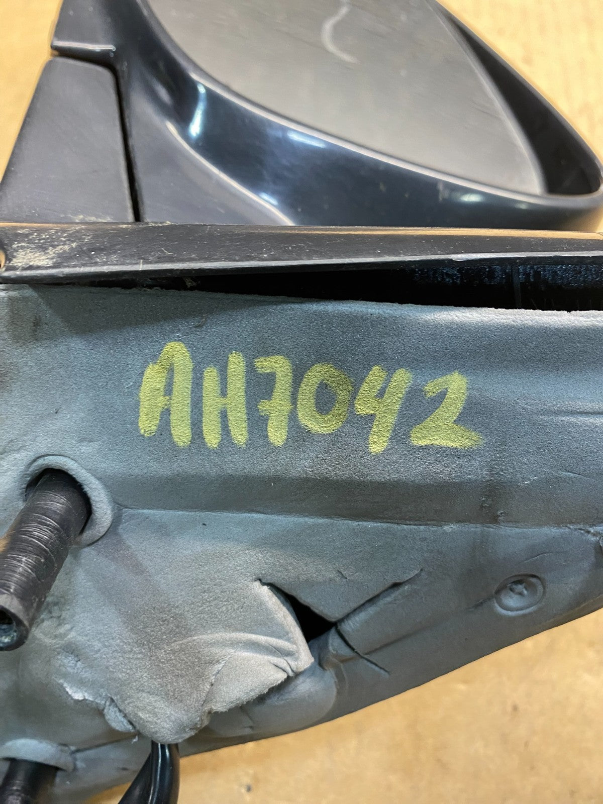 2003 - 2011 Ford Crown Victoria Left Driver Heat View Door Mirror AH7042 DW12