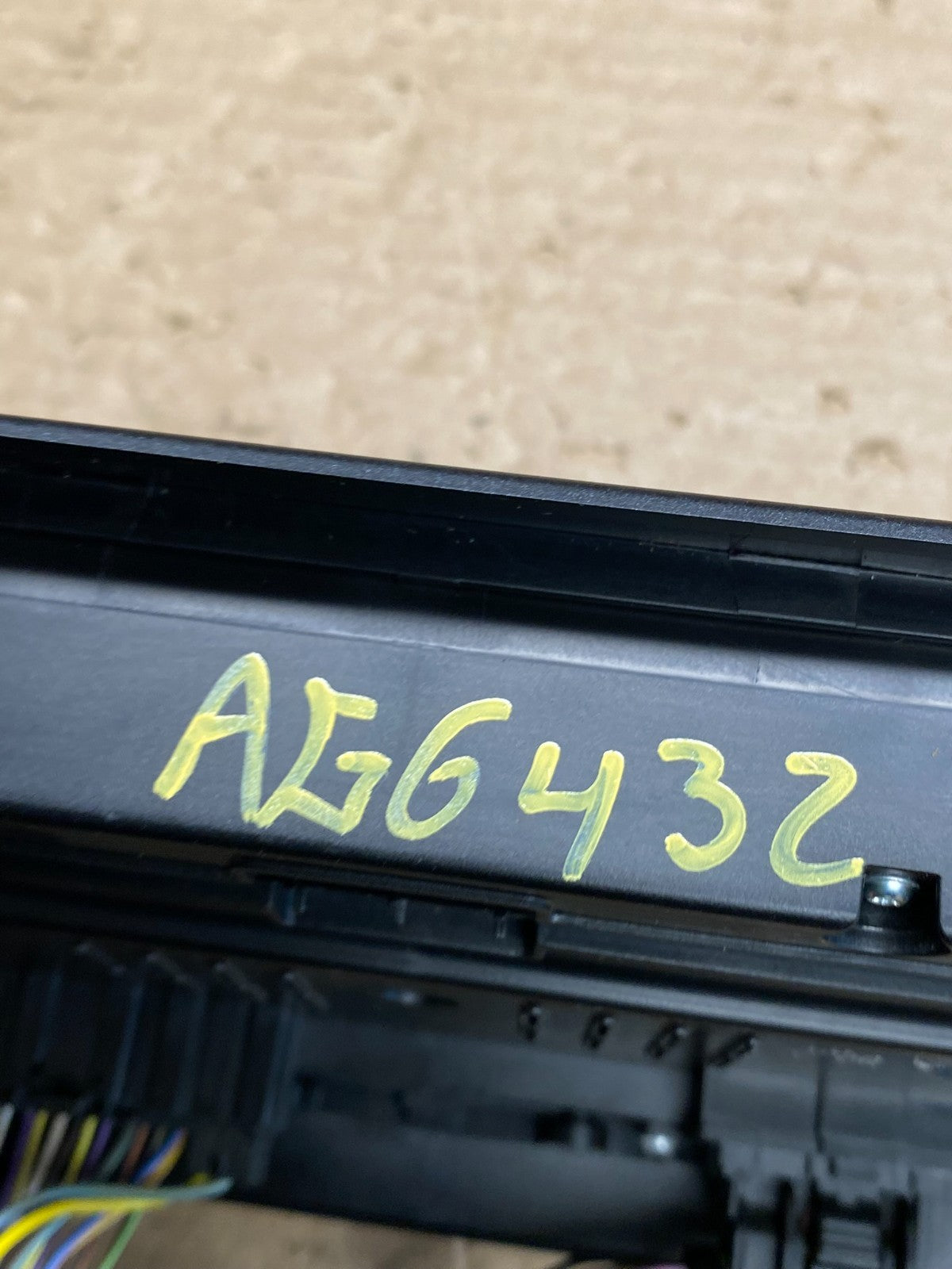 2017 to 2020 Ford Fusion Radio Climate Control A/C Control ag6432 DG7