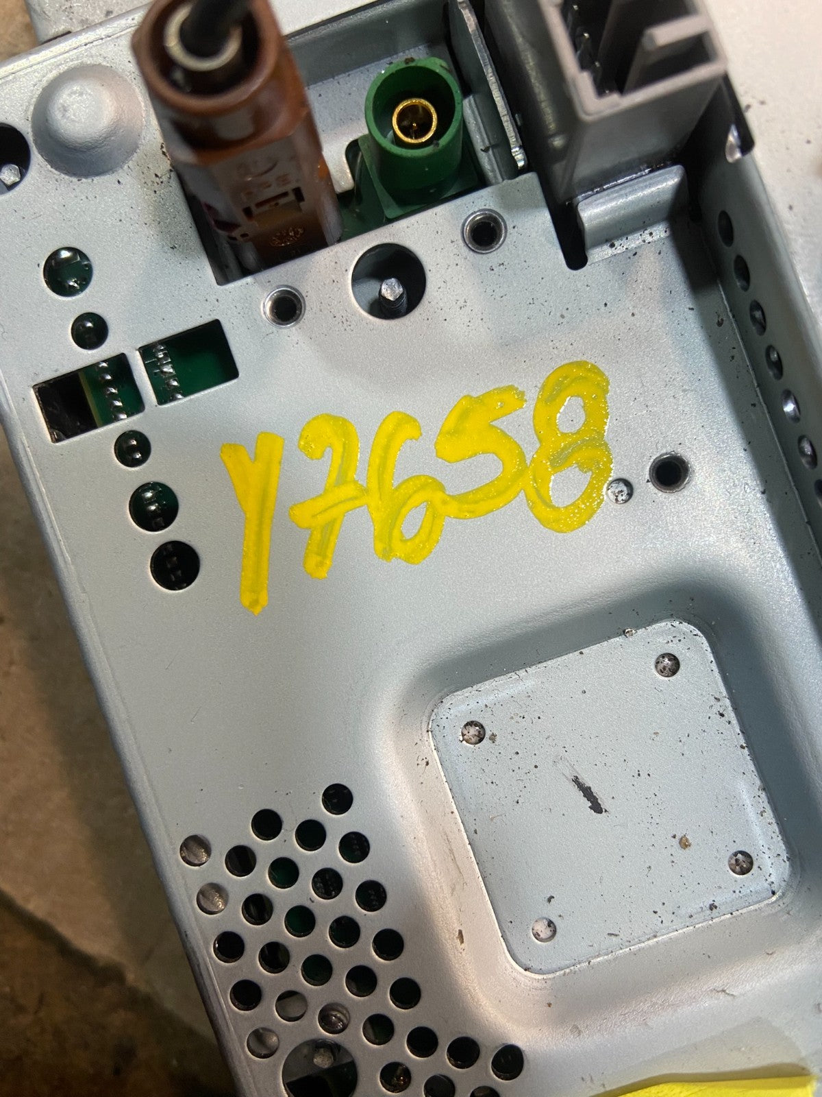 2011 2013 Volvo S60 CD Player Radio Head Unit Y7658 DG7