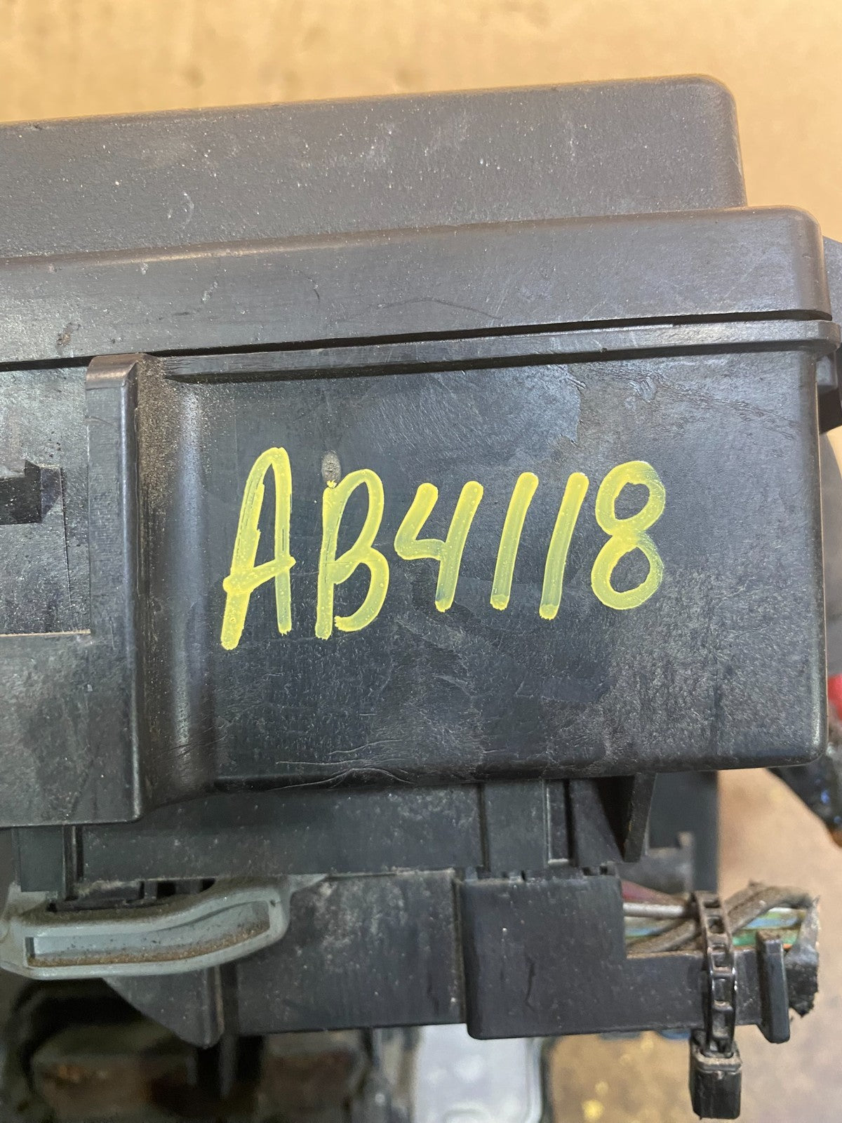 2005 Jeep Grand Cherokee Fuse Box BCM Body Control Module Oem AB4118 DG7