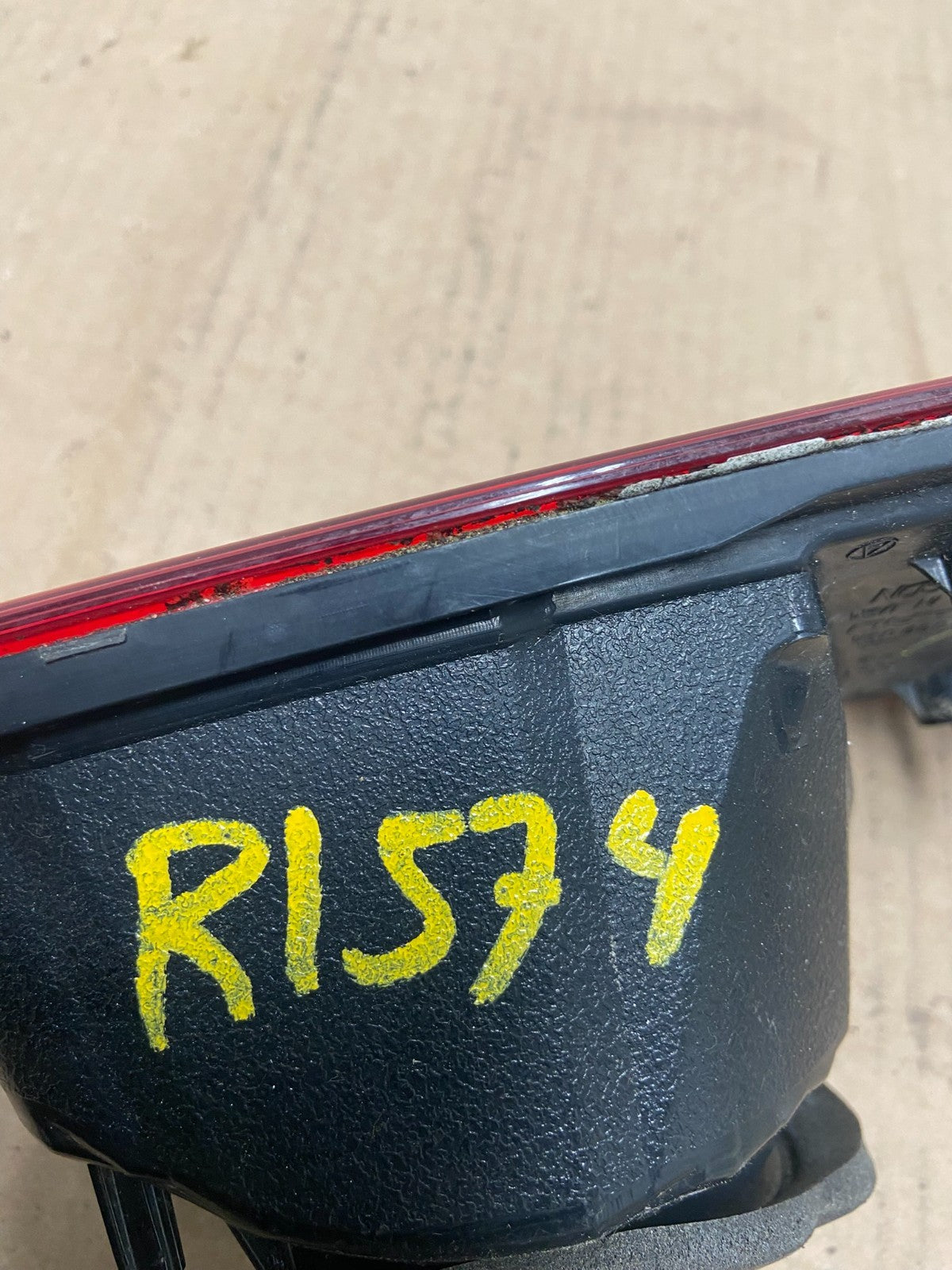 2010-2014 Subaru Legacy Right Passenger Rh Side Tail Light Inner Oem R1574 DW5