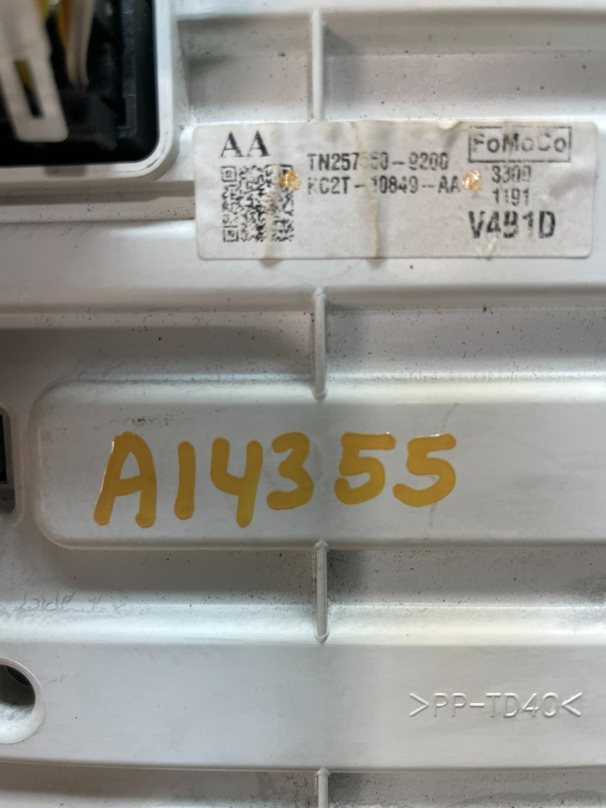 2017 2018 2019 Ford E350 VAN Gauge Speedometer Cluster ai4355 DG10