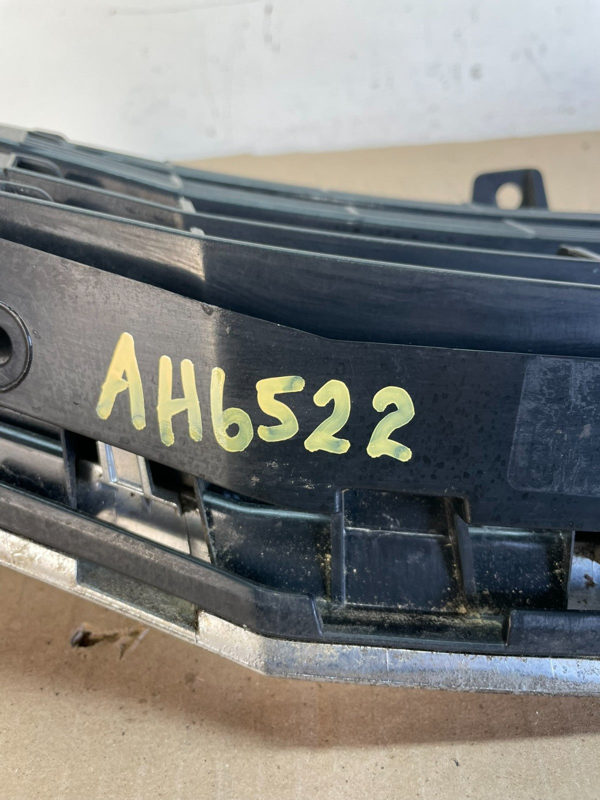 2008 2009 2010 Honda Accord Sedan Front Upper Grill Grille AH6522 DG5