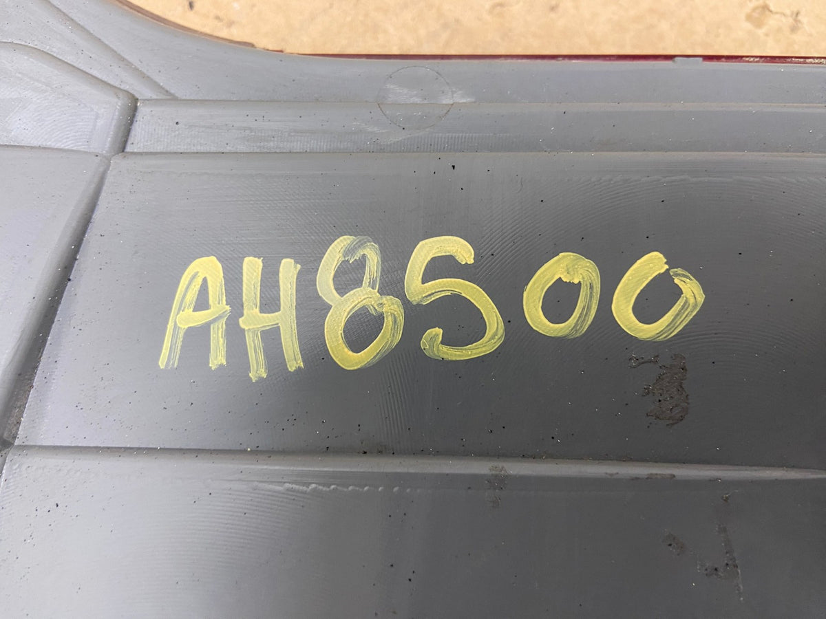 2008 to 2010 Honda Odyssey Left Driver LH Side Tail Light Inner AH8500 LK6