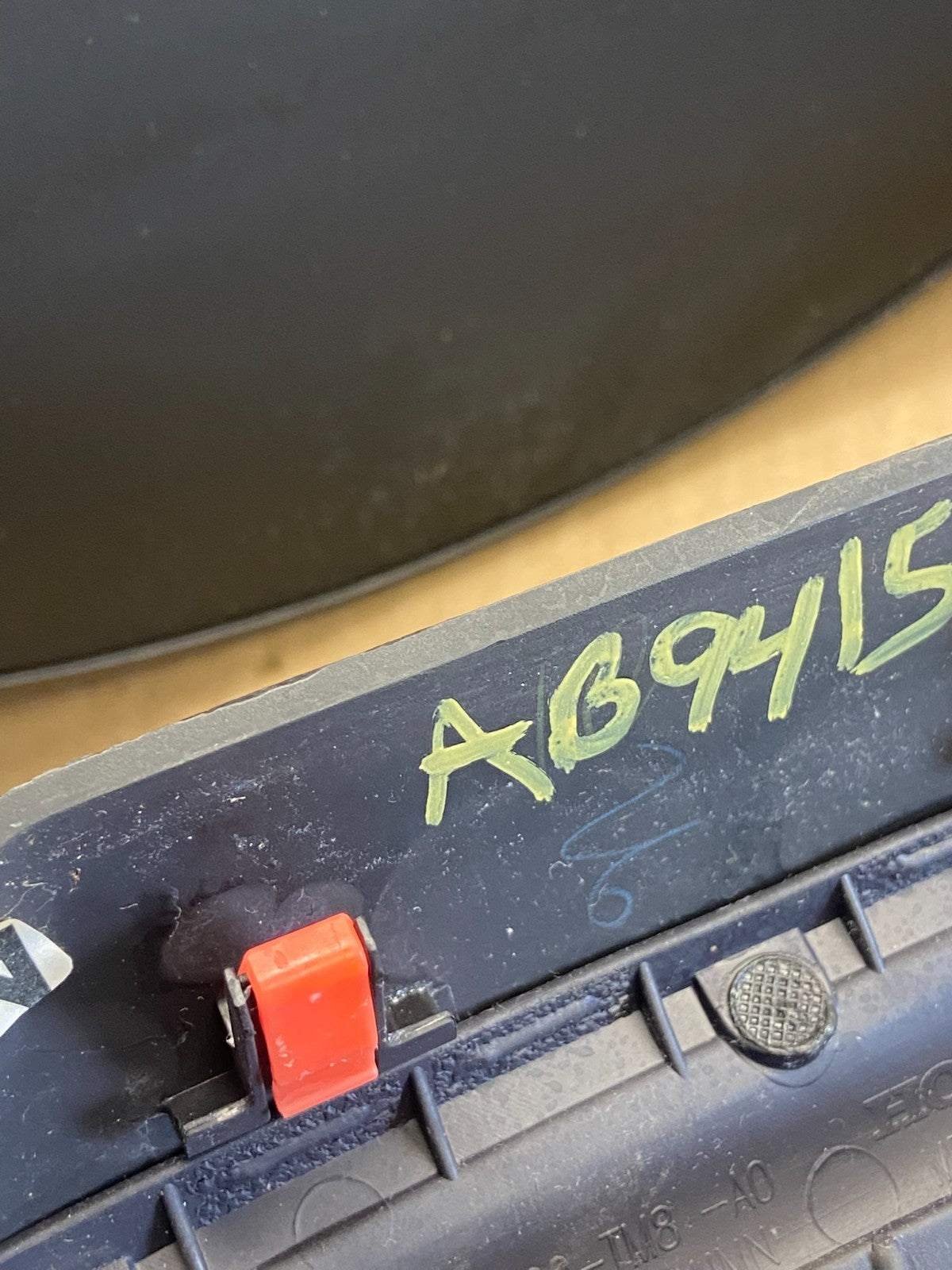 2010-2014 Honda Insight Speedometer Instrument Cluster Dash Trim Oem AB9415 DG7