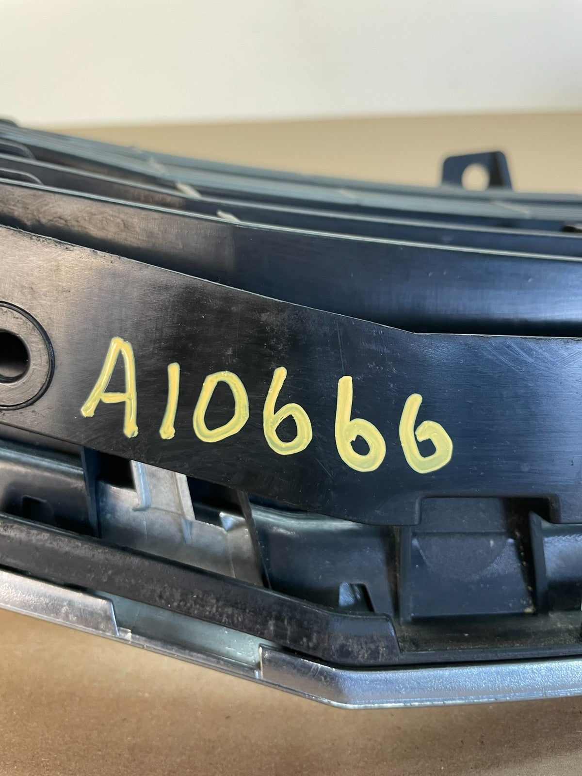 2008 2009 2010 Honda Accord Sedan Front Upper Grill Grille AI0666 DG5