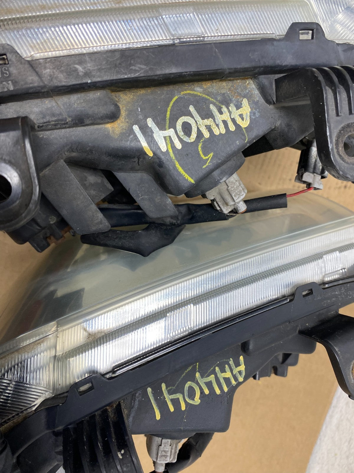 2005 2006 2007 Nissan Pathfinder Halogen Headlights Left+Right AH4041 DW11
