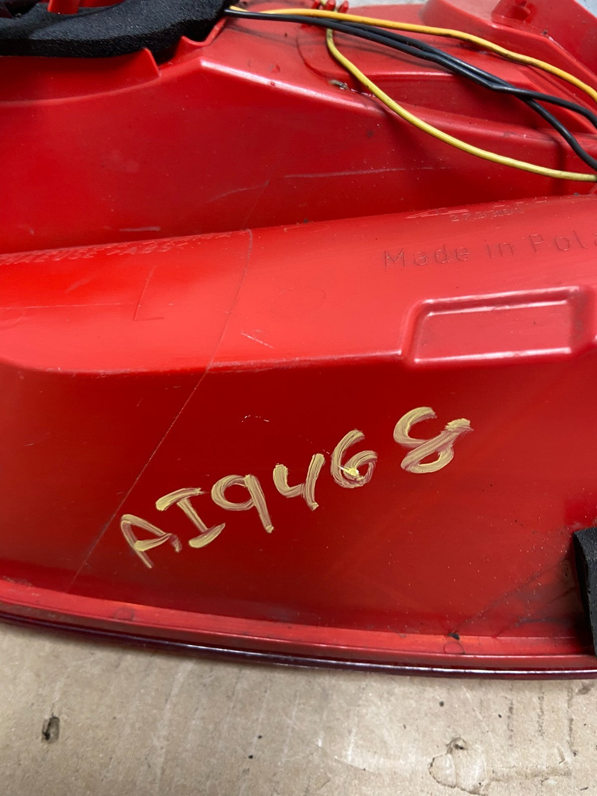2007 2008 2009 Audi Q7 Left Driver Lh Side Tail Light AI9468 LK7
