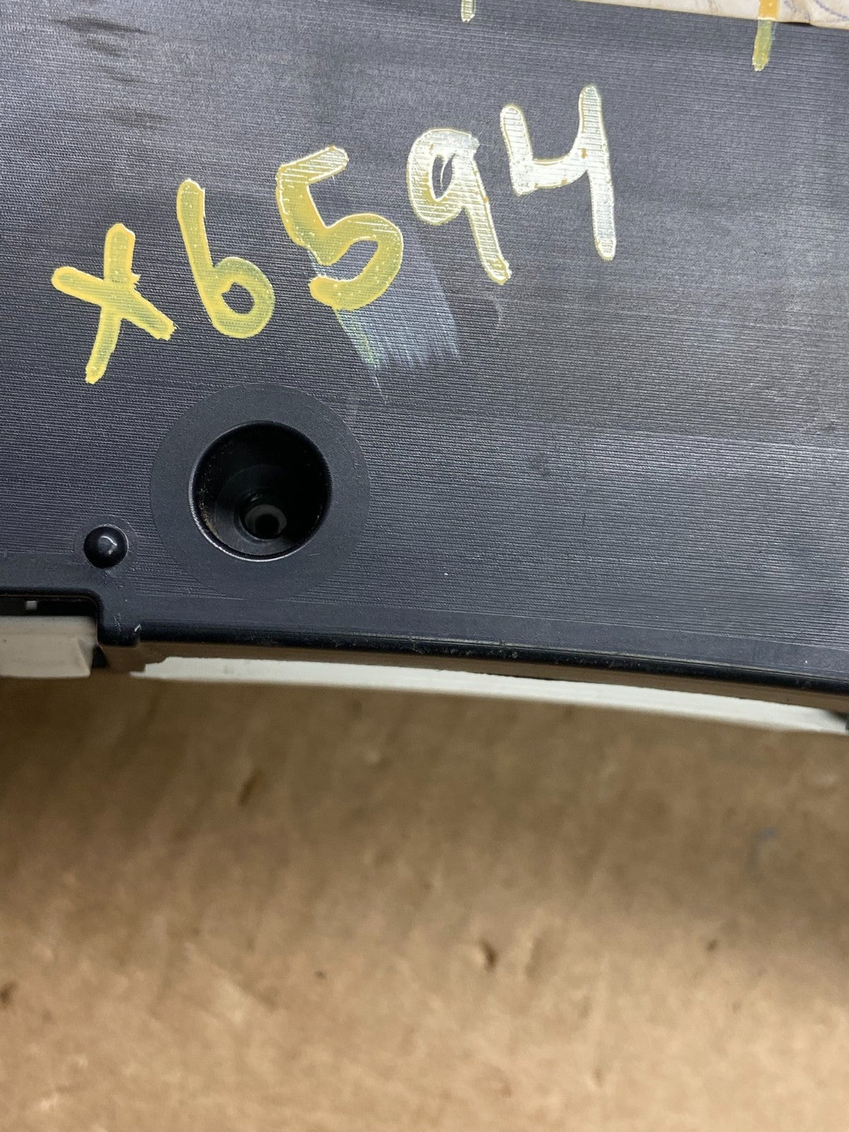 2007 to 2013 Cadillac Escalade Instrument Speedometer Cluster Gauge X6594 DG6