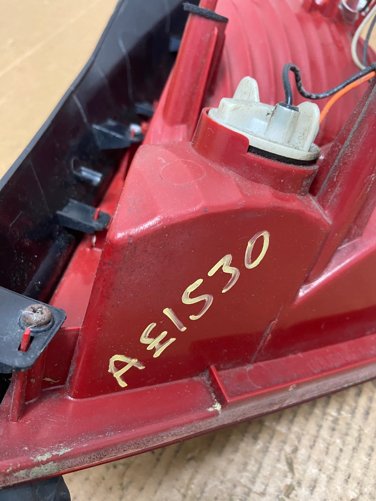 2001-2003 Sedan Hyundai Elantra Left Driver Lh Side Tail Light AE1530 LK9