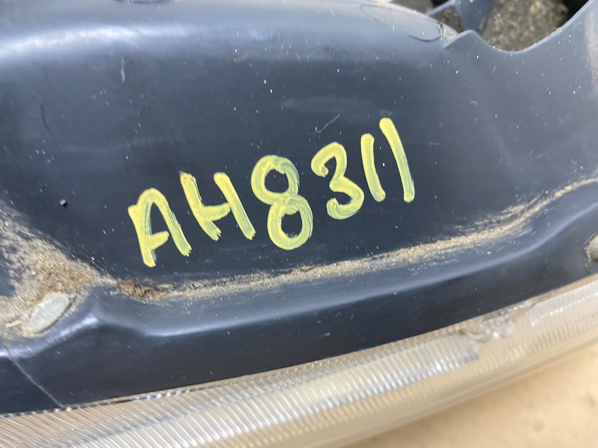 Sedan 2000 2001 Nissan Altima Headlight Right Passenger RH AH8311 DW8