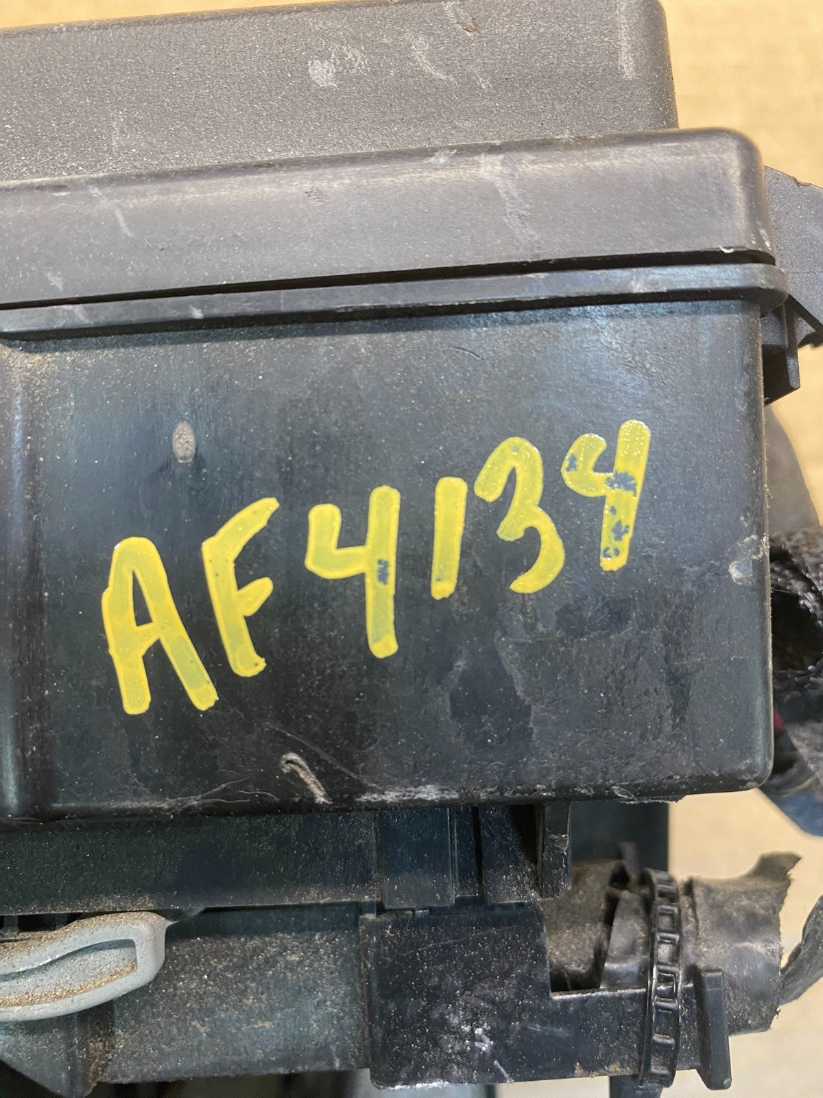 2007 Jeep Grand Cherokee Integrated Power Fuse Box 04692109ac AF4134 DW7