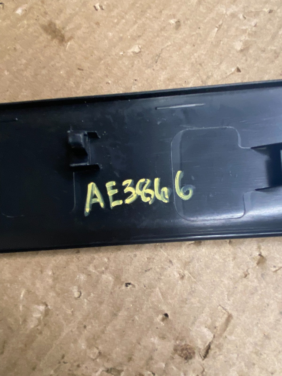 2012 to 2015 Volkswagen Passat Radio Dashboard Bezel Trim Cover ae3866 DG4