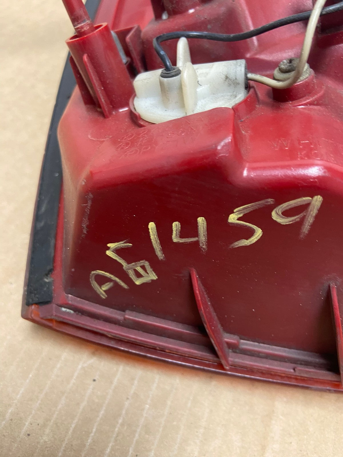 2004 2005 2006 Hyundai Elantra Sedan Right Passenger Tail Light AG1459 LK8