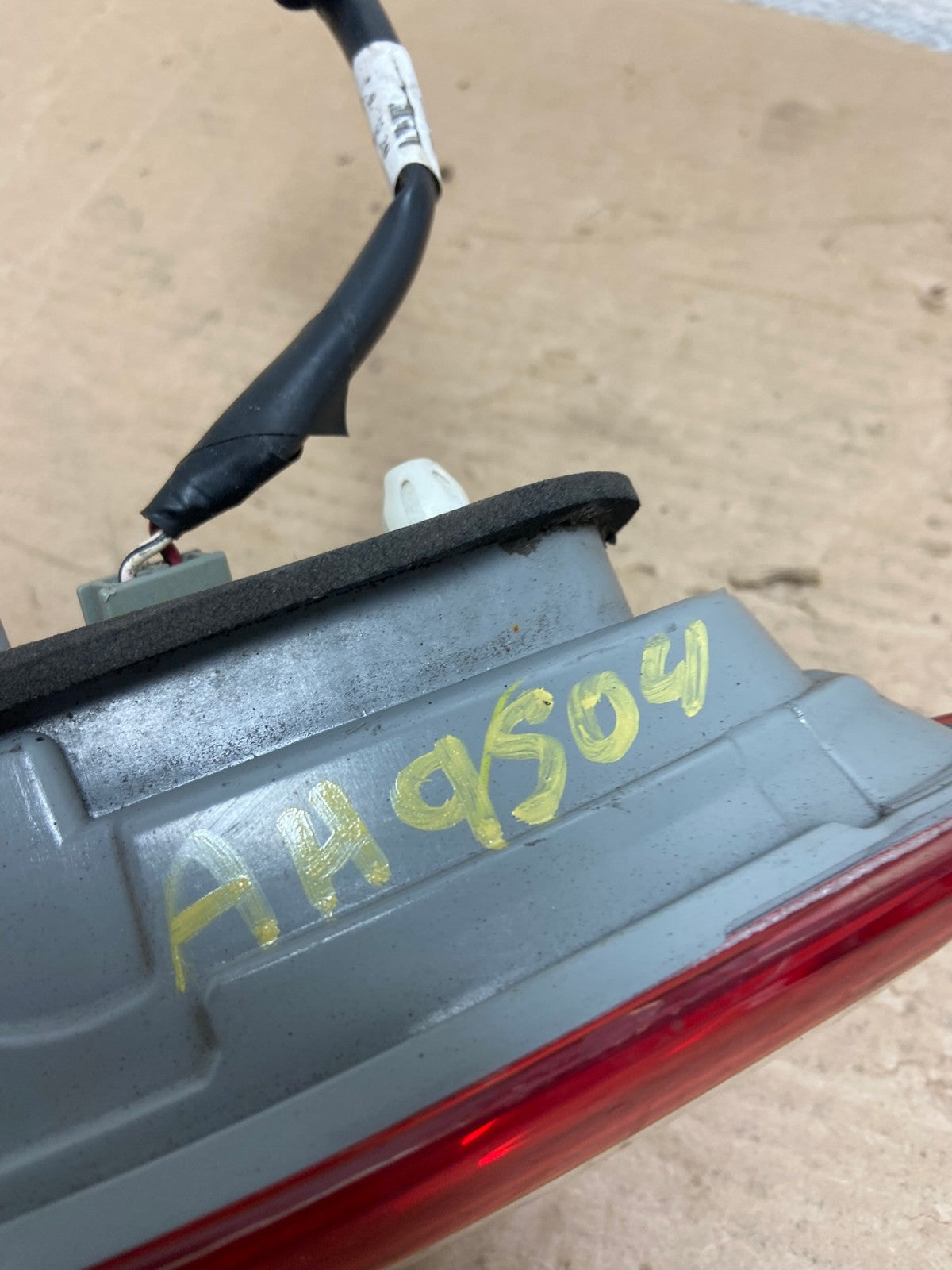 2010 - 2011 Toyota Camry Left Driver LH Side Inner Tail Light AH9504 LK6