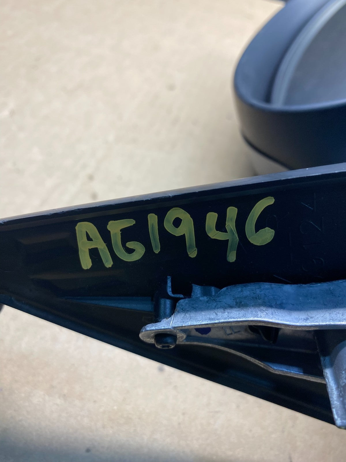 2006 to 2008 BMW 325i Right Passenger Side View Door Mirror AG1946 DG11
