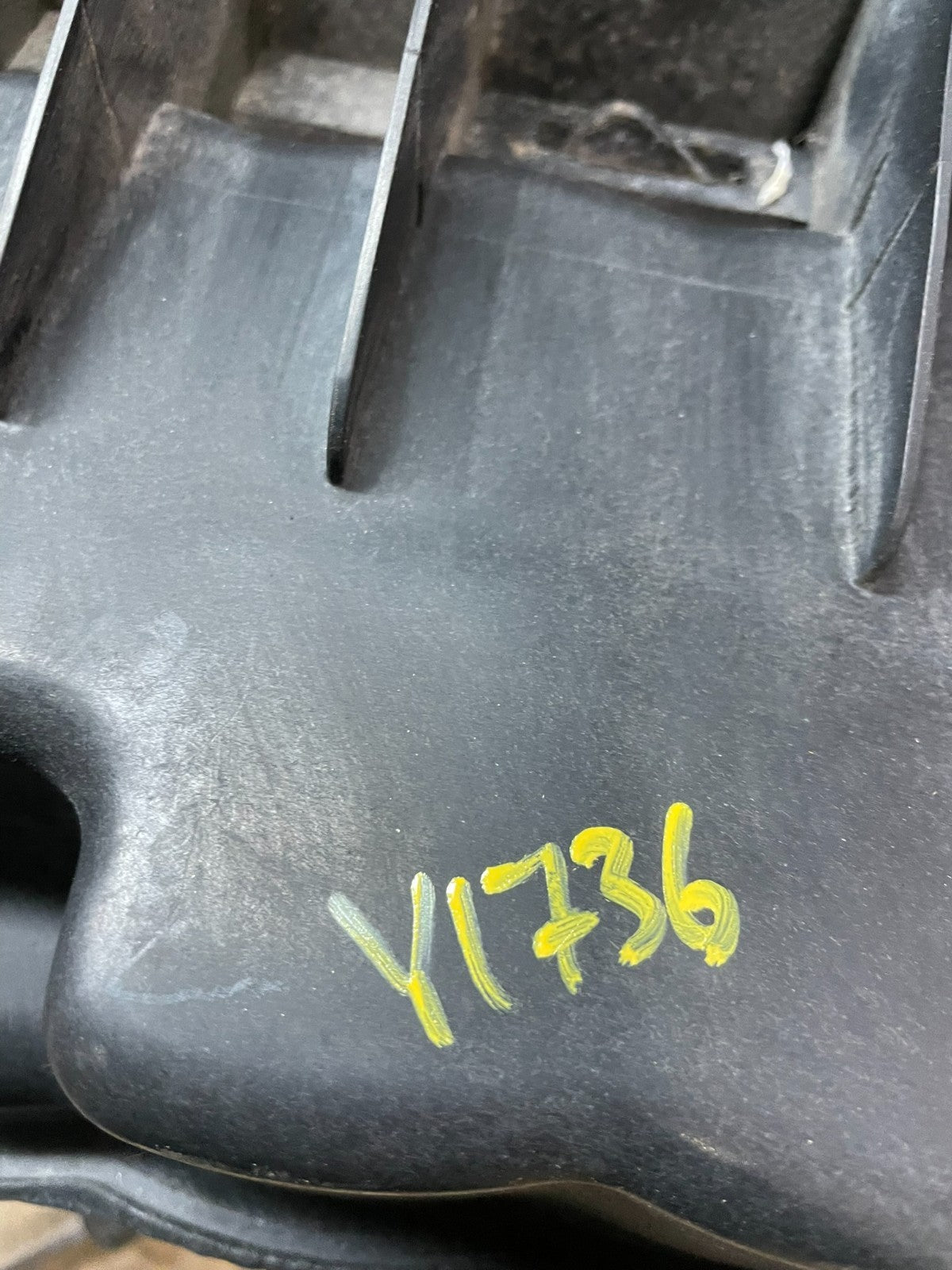 2011-2016 Ford F250 F350 Engine Coolant Reservoir Tank Air Cleaner Box y1736 DG7