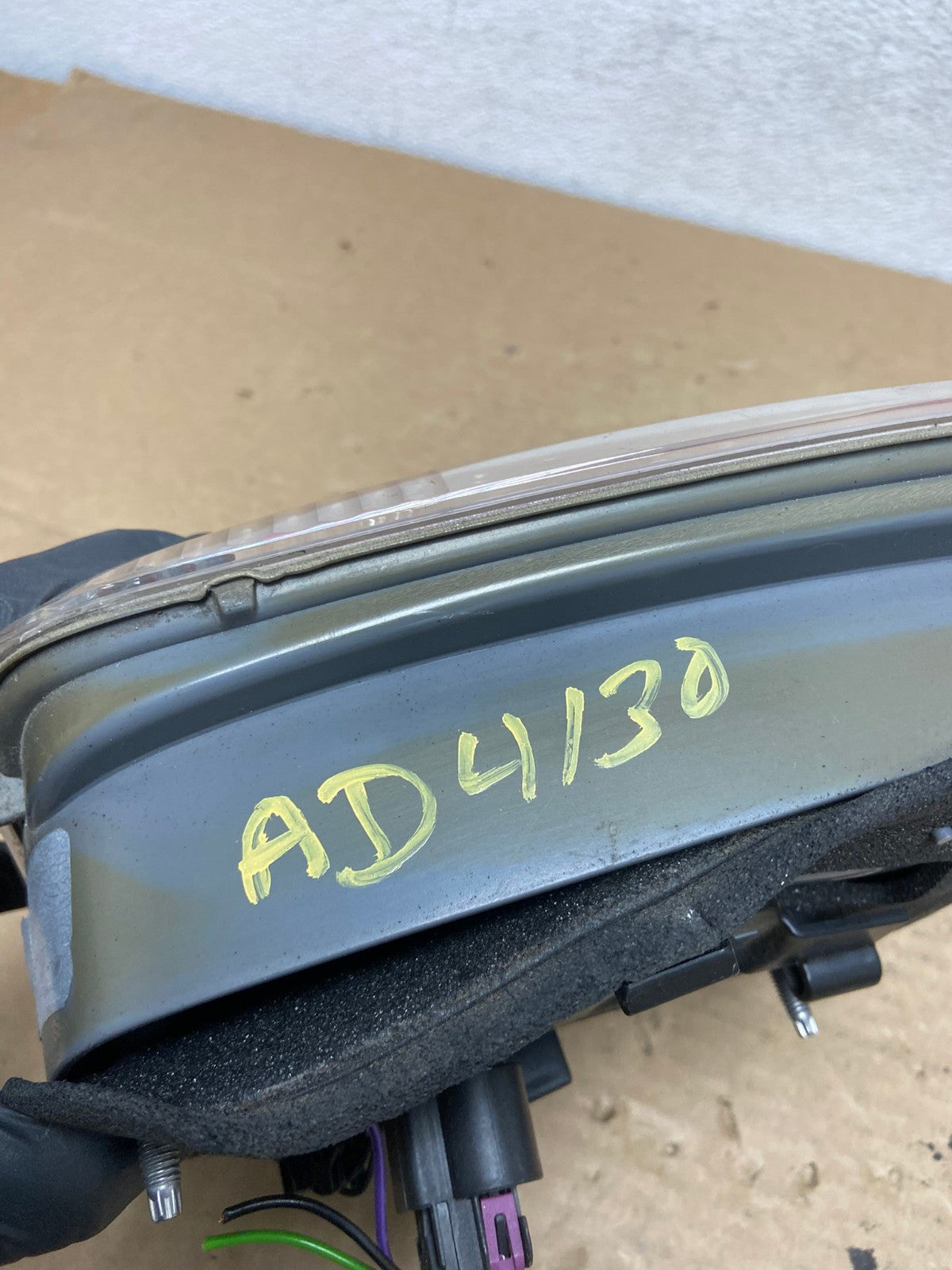 2007 to 2012 GMC Acadia Right Passenger Rh Hatch Tail Light Inner AD4130 LK7