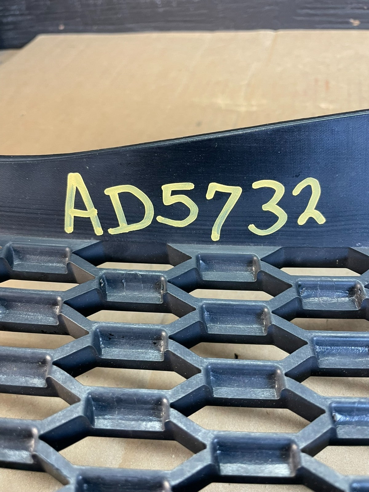 2011 to 2020 Dodge Grand Caravan Front Upper Grill Grille AD5732 DG5