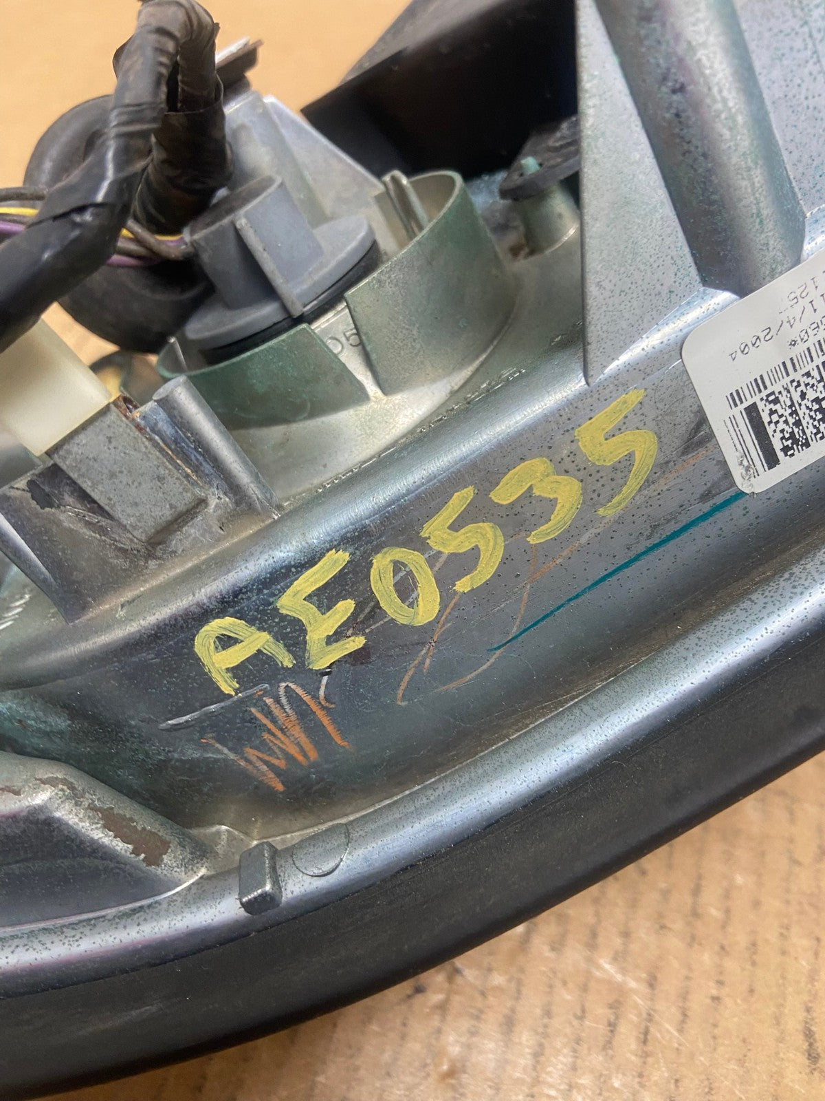 2000 to 2005 Buick Lesabre Right Passenger RH Side Tail Light AE0535 LK7