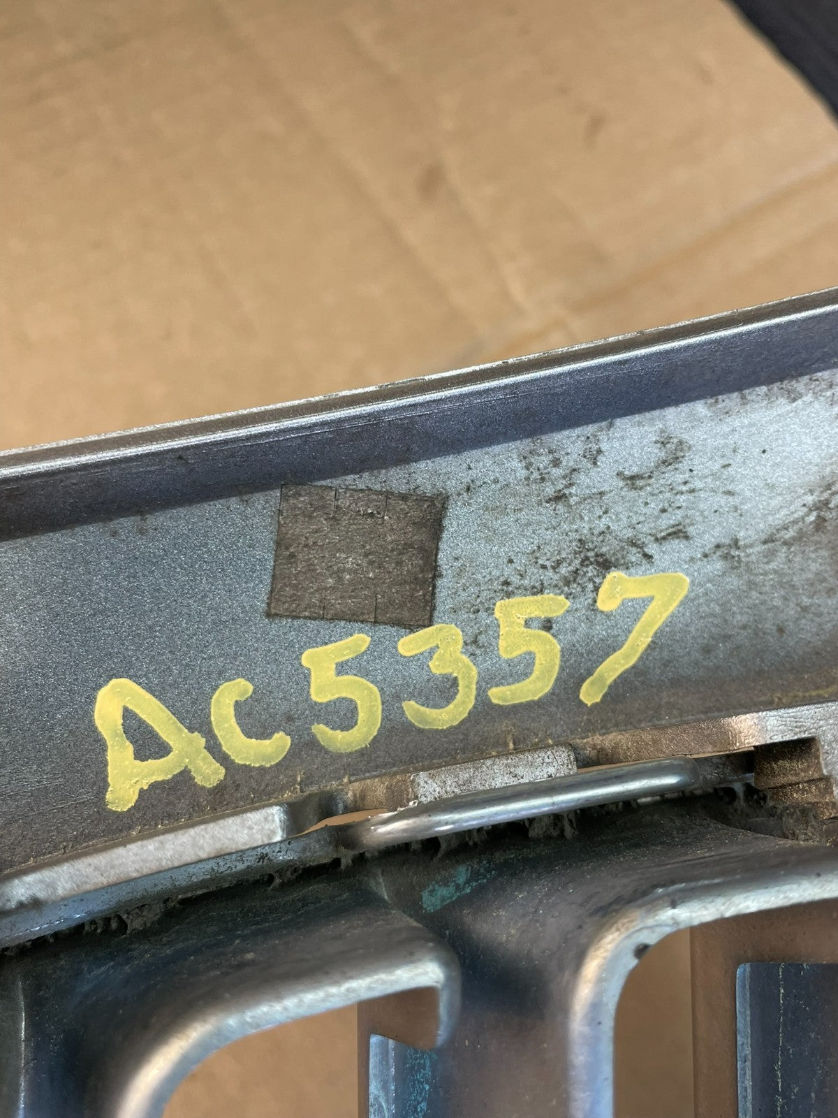 1997 1998 1999 Cadillac Deville Front Upper Grill Grille AC5357 DG7