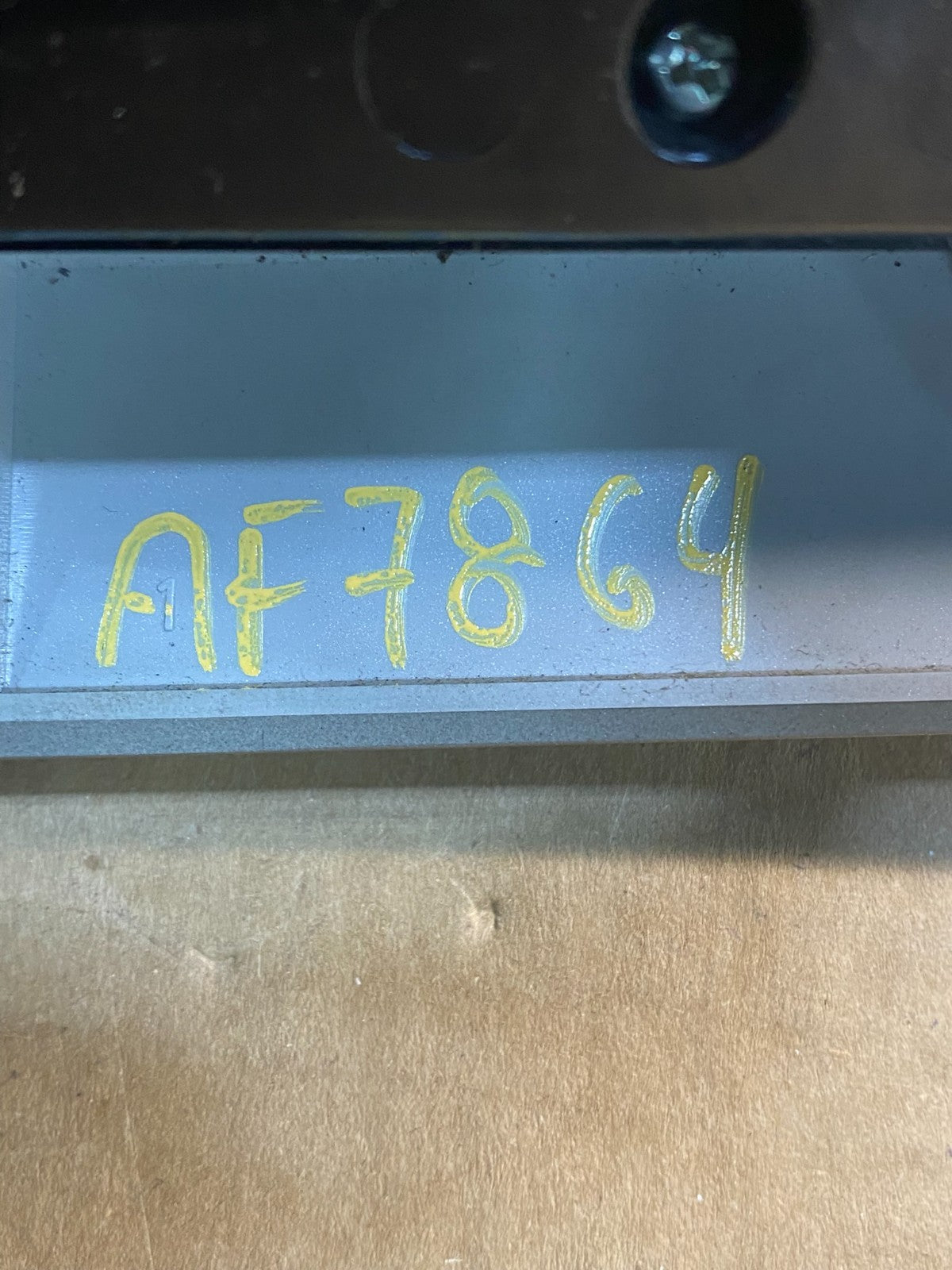 2007 to 2009 Toyota Camry Radio CD Player Climate Control Bezel AF7864 DG7