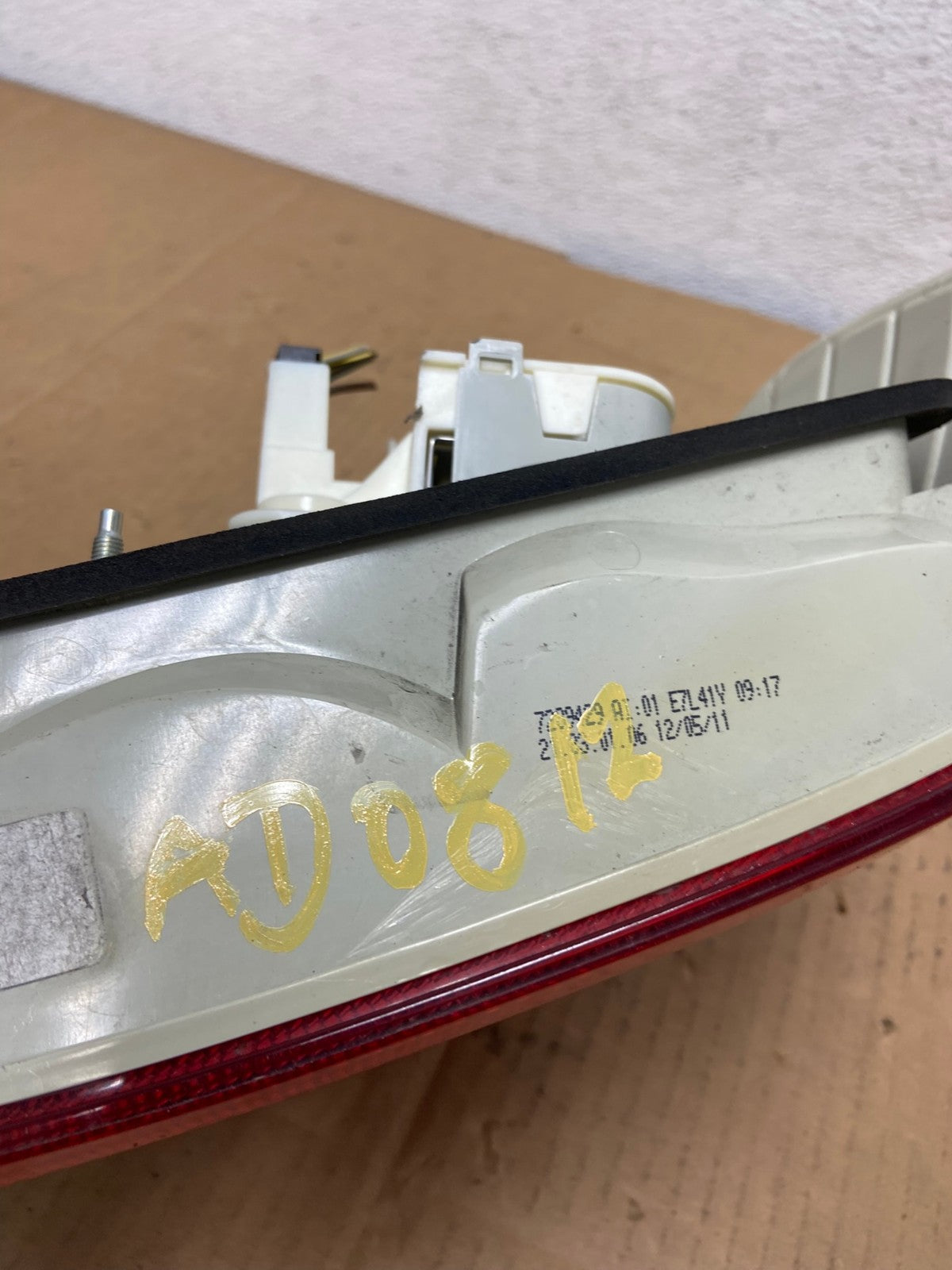 2009 2010 BMW 323i 325i 328i 335i 3 Series Left Driver Tail Light AD0812 LK6