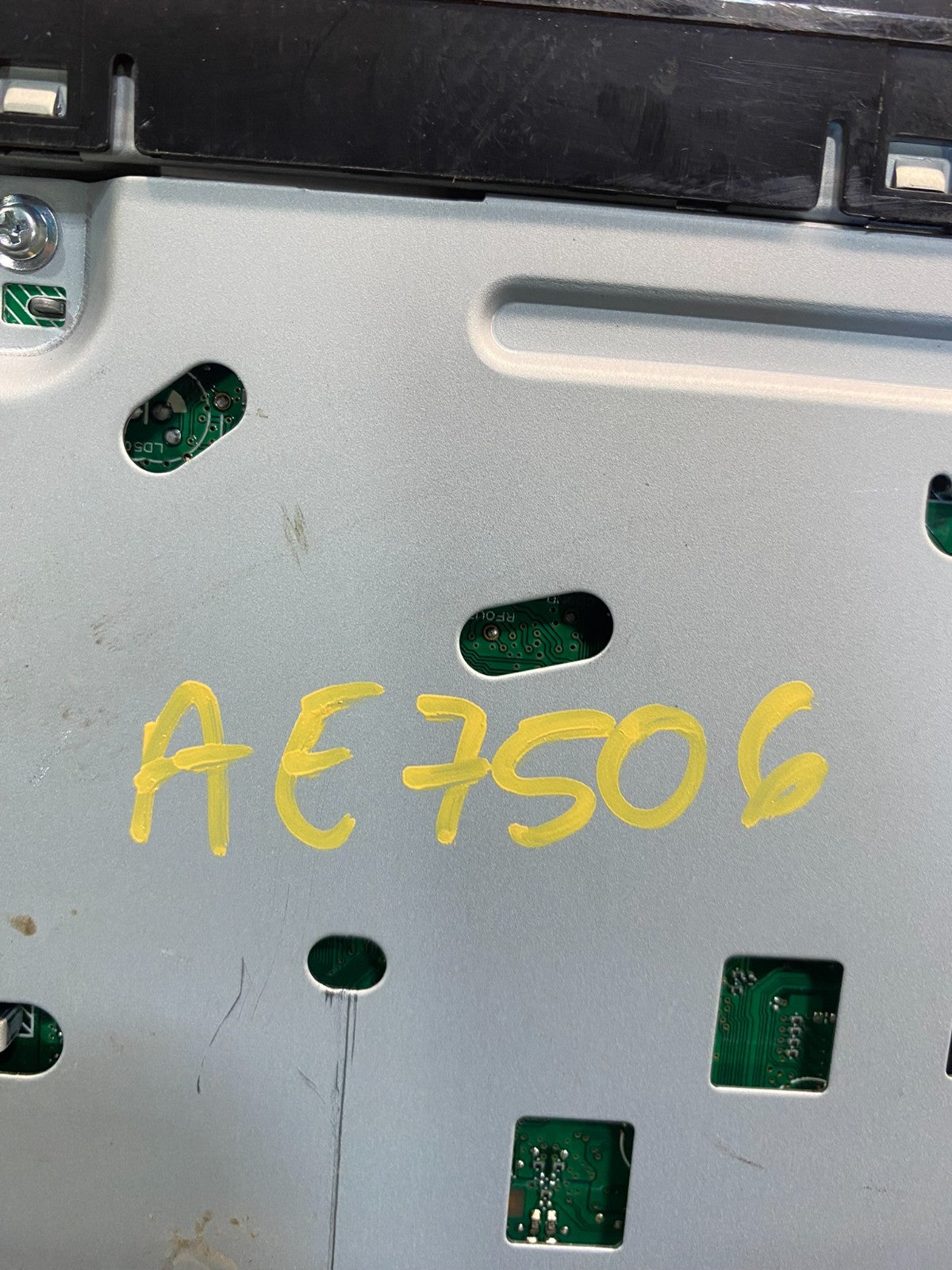 2013 - 2017 Nissan NV200 AM/FM Radio CD Player AM/FM AE7506 DG7