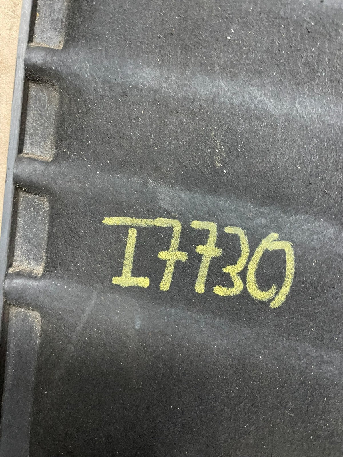 2002 to 2005 Hyundai Sonata 2.4L Engine Trim Cover I7730 PS9