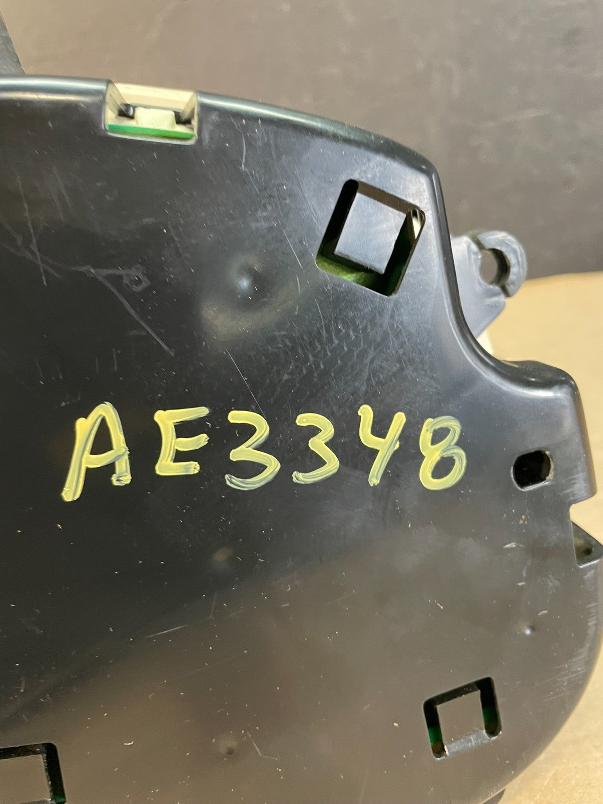 2002 to 2005 Chevrolet Trailblazer Speedometer Cluster Gauge ae3348 DG8