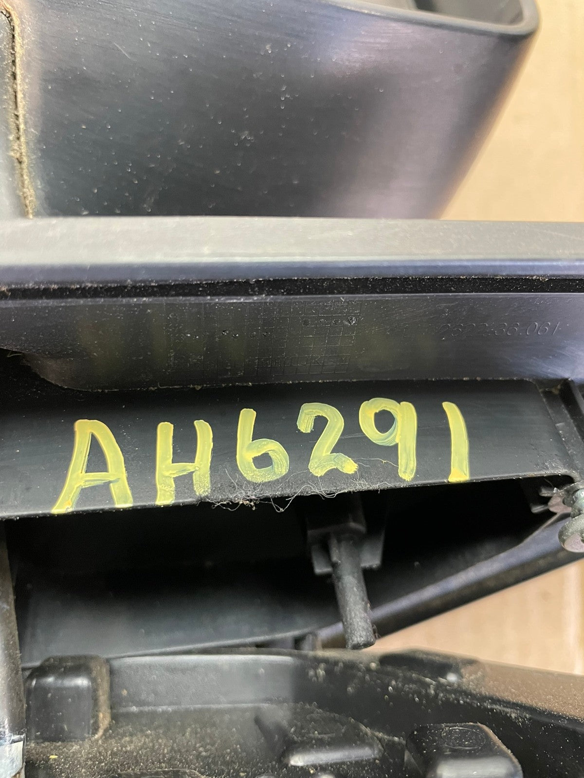 2013 to 2019 Nissan Sentra Left Driver Side Door View Mirror AH6291 LK10