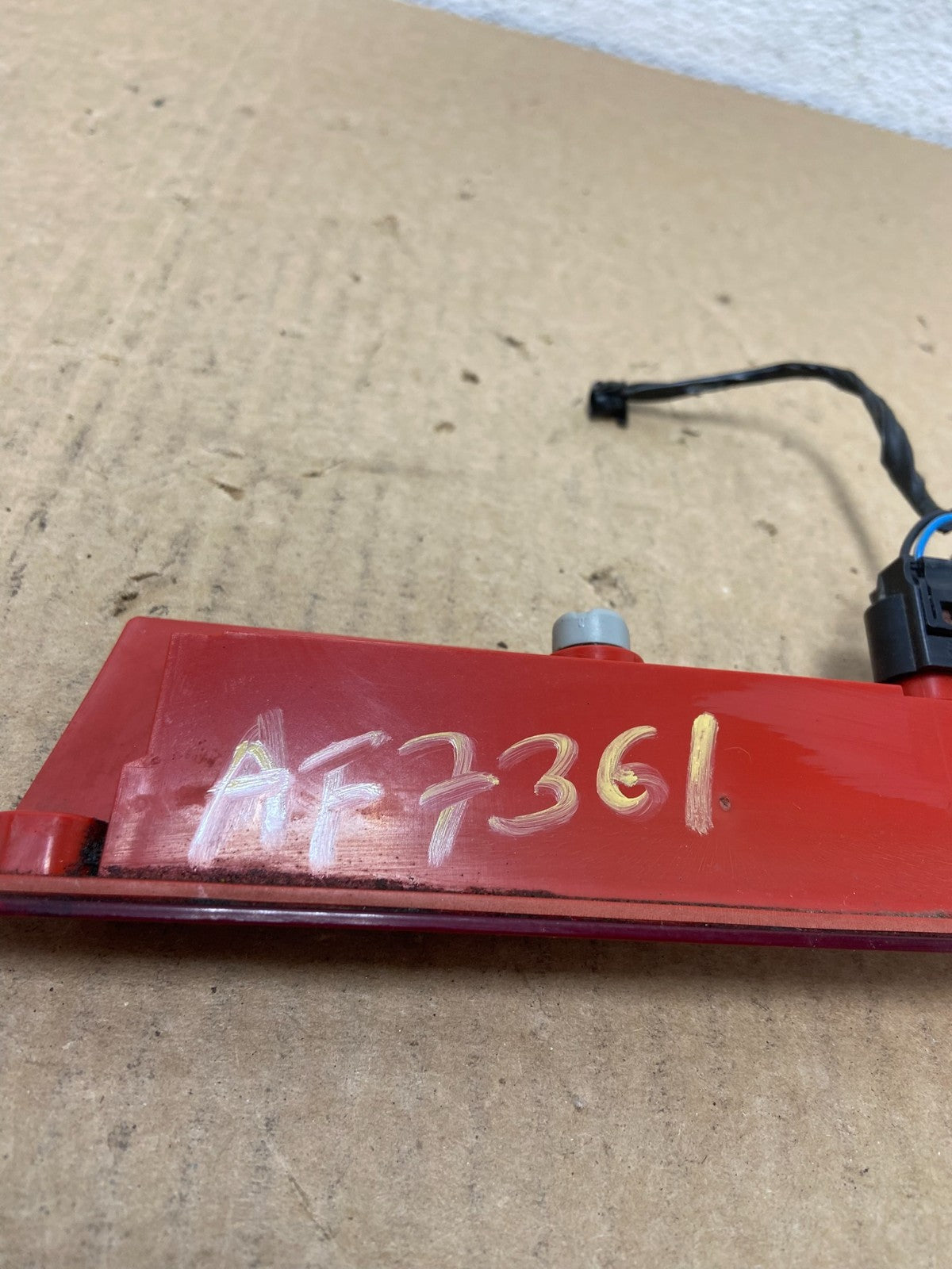 2011-2013 Ford Fiesta Sedan Rear Third Brake 3rd Light Lamp AF7361 DG6