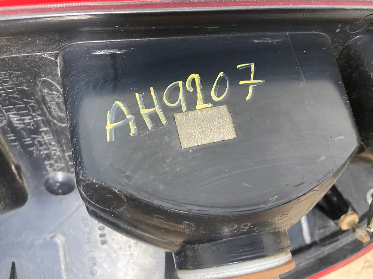 2008 to 2016 Ford F-250 F250 Left Driver LH Side Tail Light AH9207 LK6
