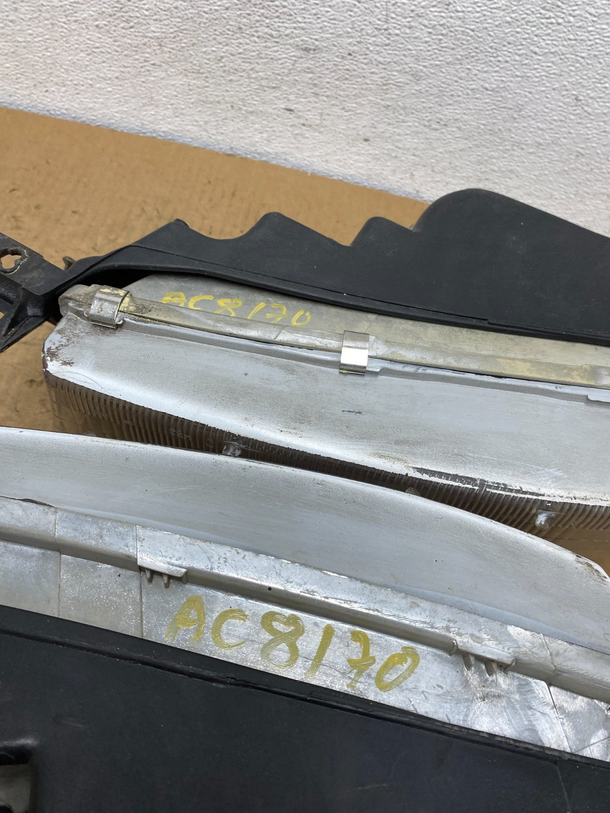 1992 1993 1994 Toyota Camry Left+Right Halogen Headlights AC8170 DW11
