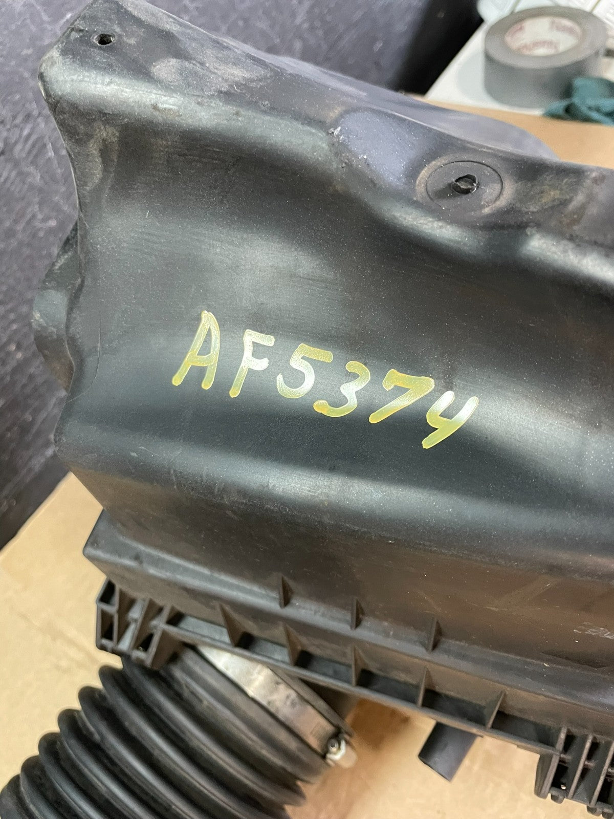 2011 - 2013 Dodge Durango 3.6L Resonator Air Intake Tube af5374 DG7