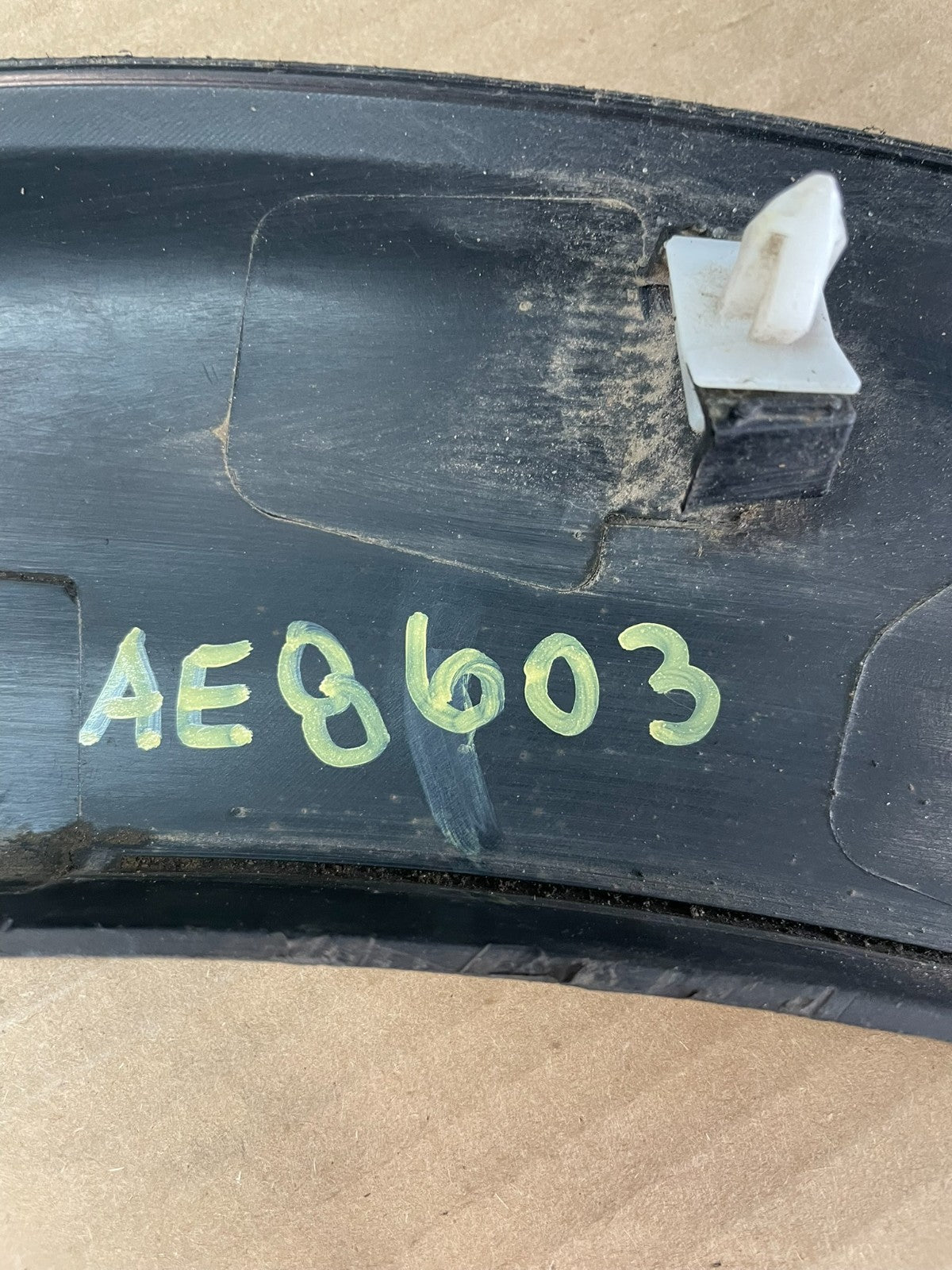 2020 to 2021 Ford Explorer Front Right Passenger Side Fender Flare AE8603 DG6