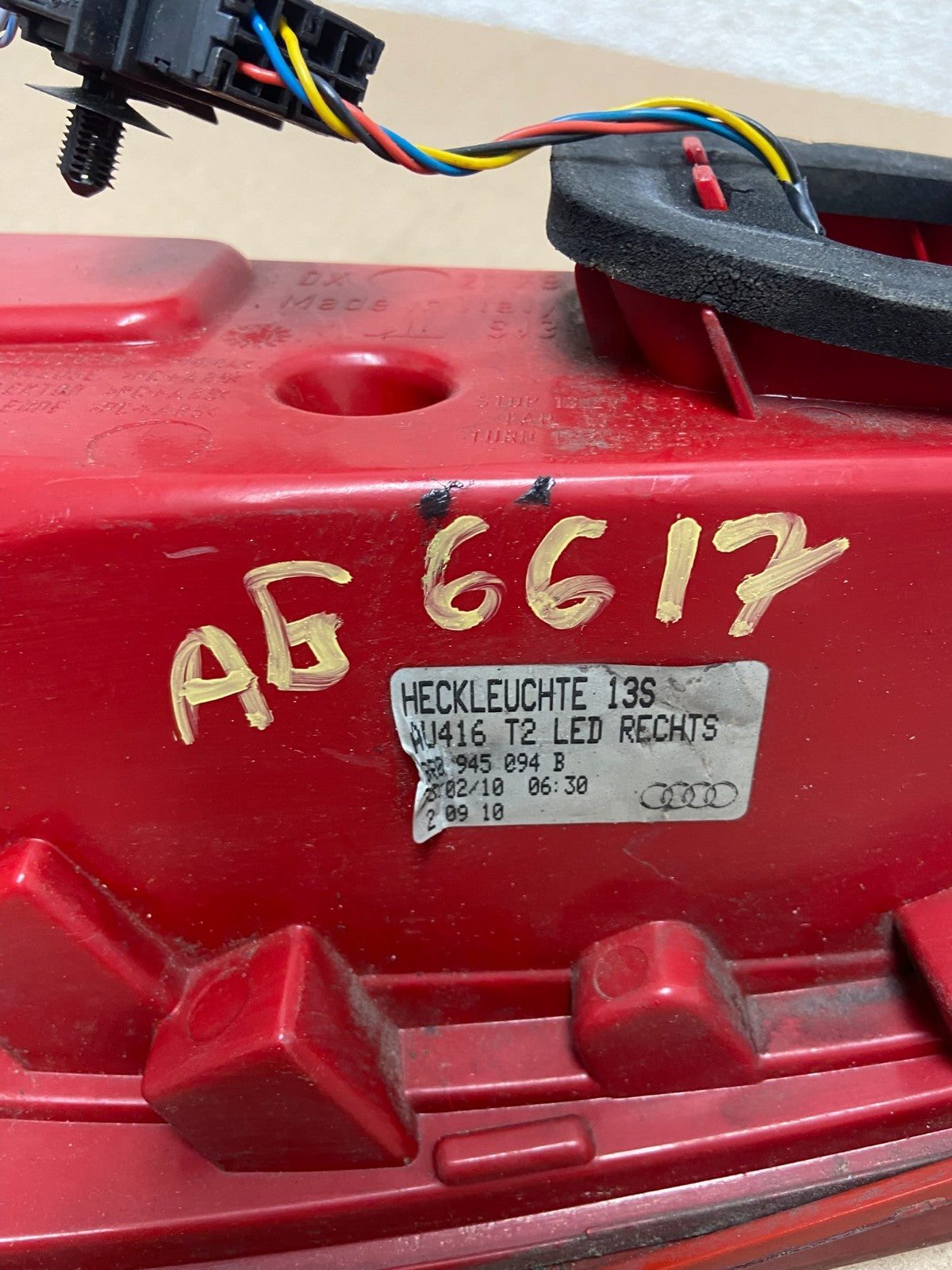 2009 to 2012 Audi Q5 Right Passenger RH Side Tail light AG6617 DW6