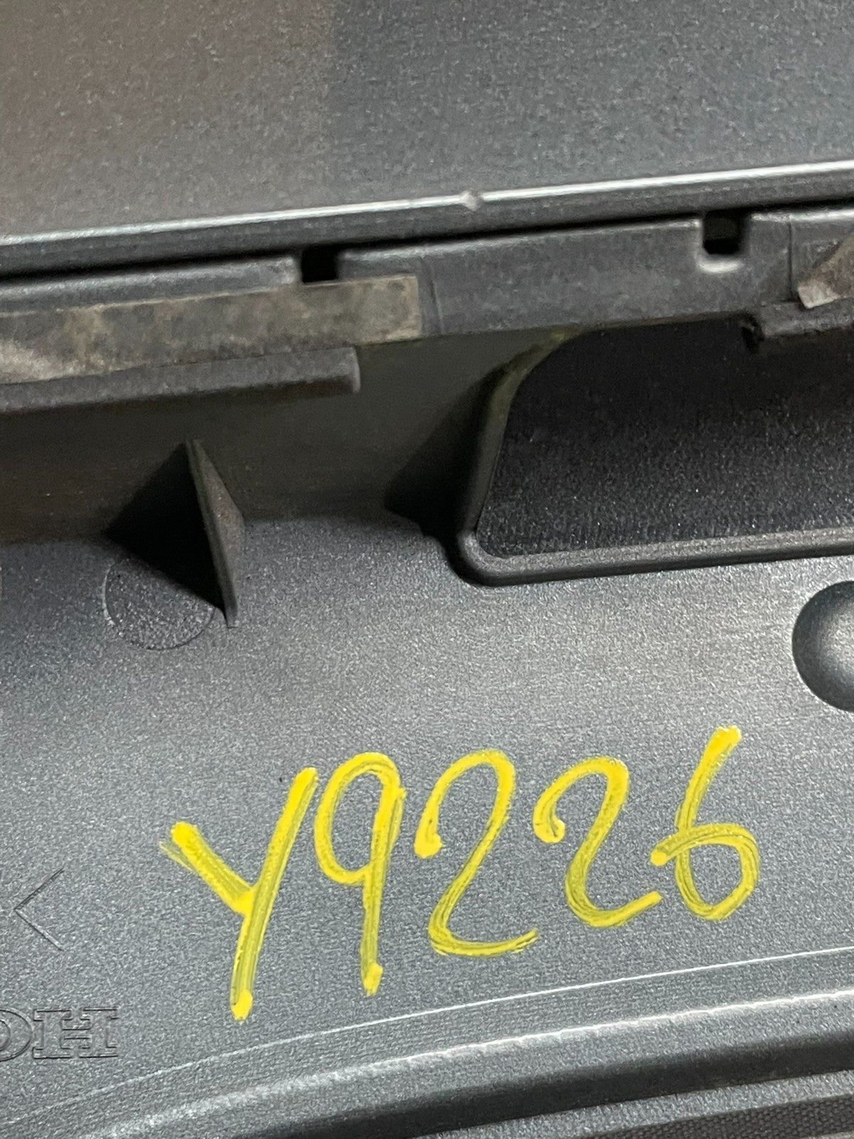 2008 2009 2010 Honda Odyssey Rear Trunk Spoiler Gate Oem y9226 DG12