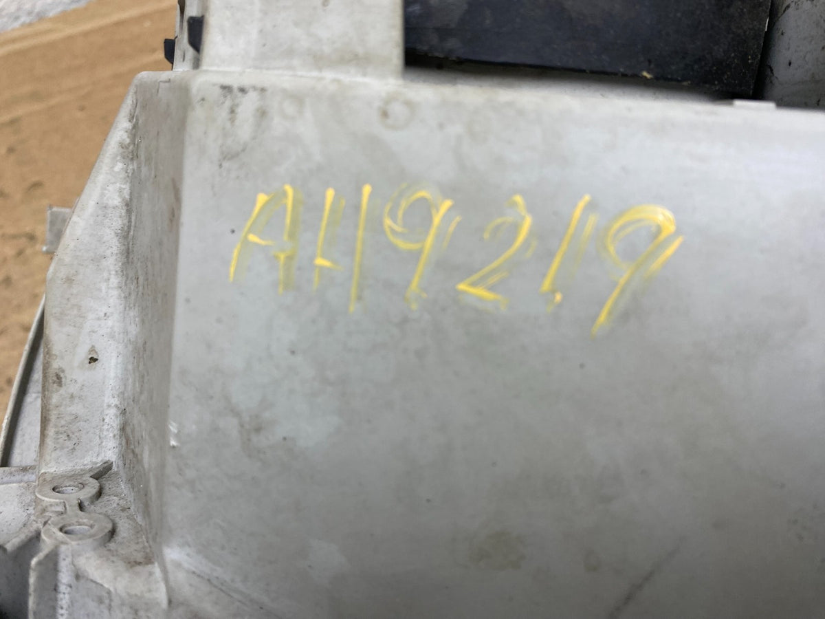 2001 to 2007 Mercedes W203 C Left Driver LH Side Xenon HID Xenon AH9219 DG8